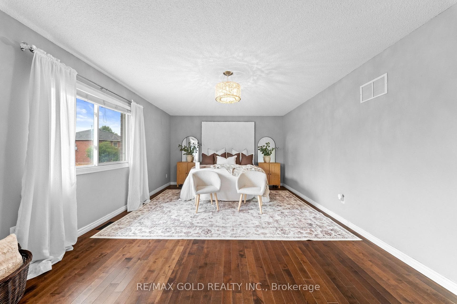 14 Shadywood Road photo 23