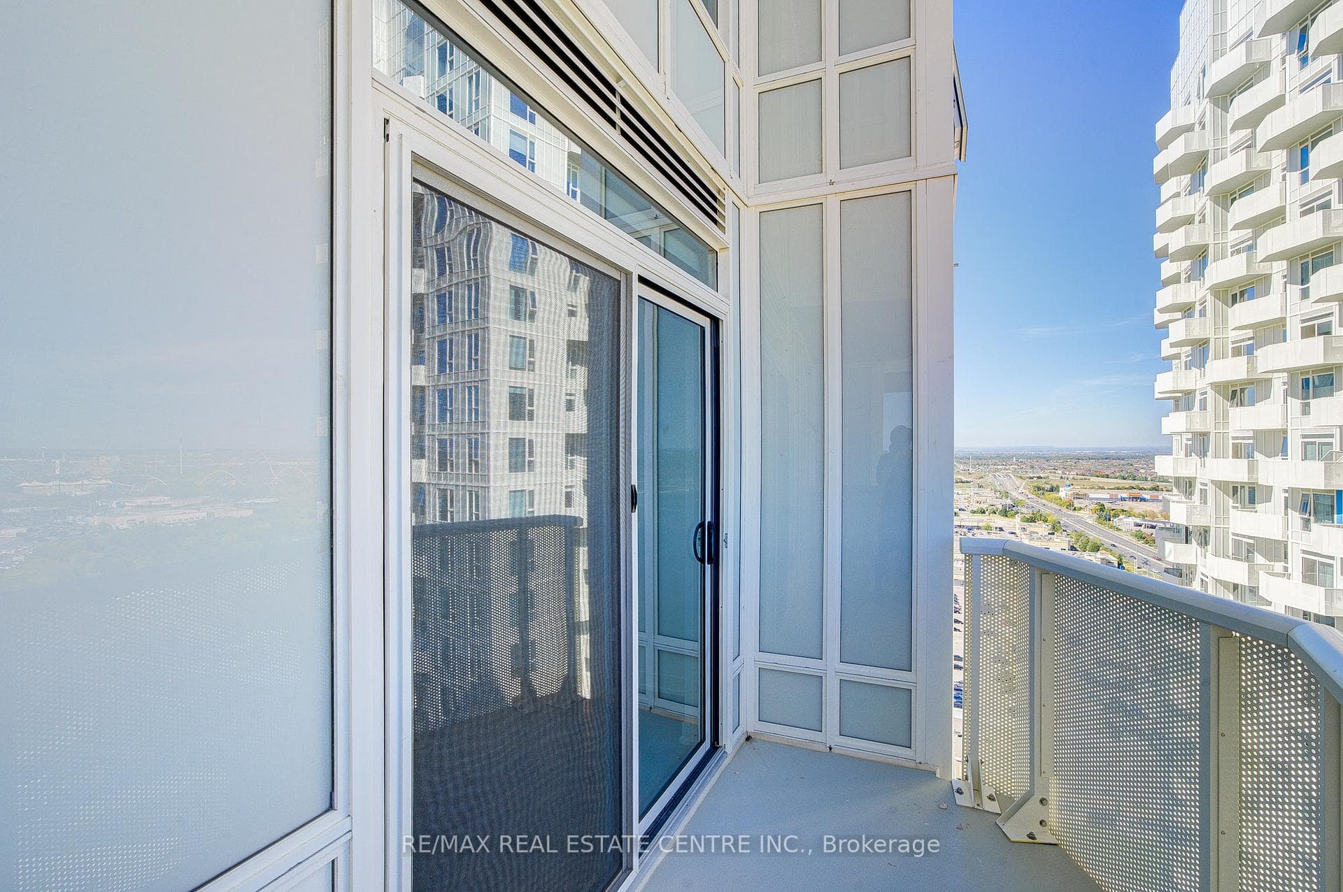 474 Caldari Road Unit 2204 photo 28