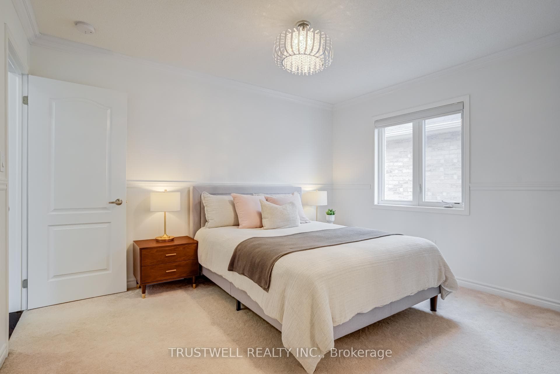 334 Trudeau Drive photo 32