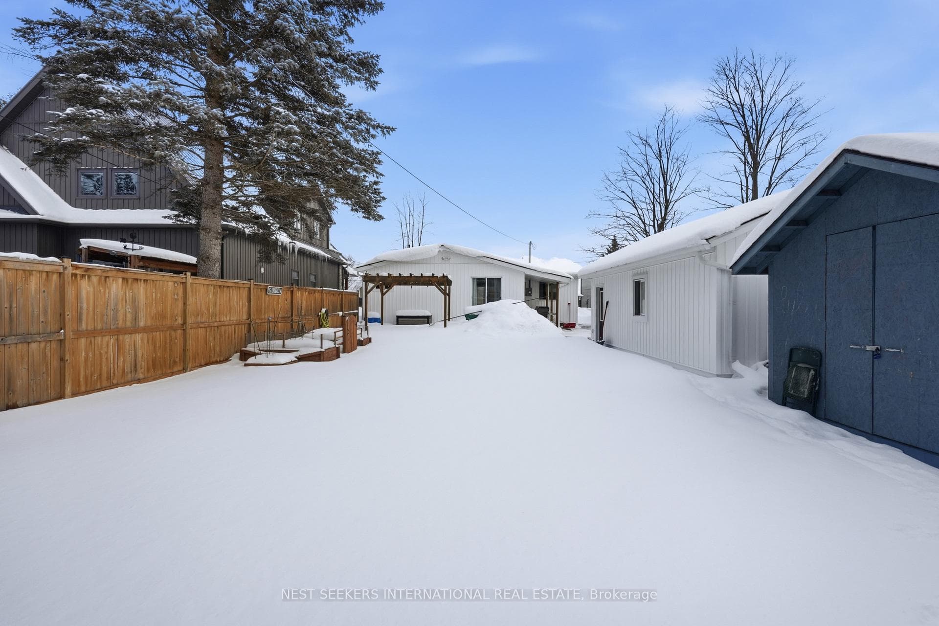 920 Barry Avenue photo 38