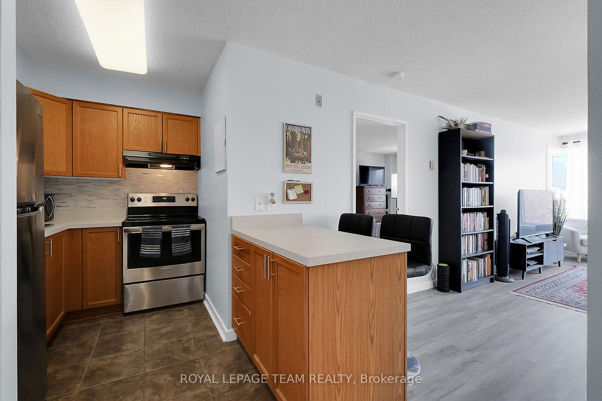 225 Alvin Road Unit 401 photo 11