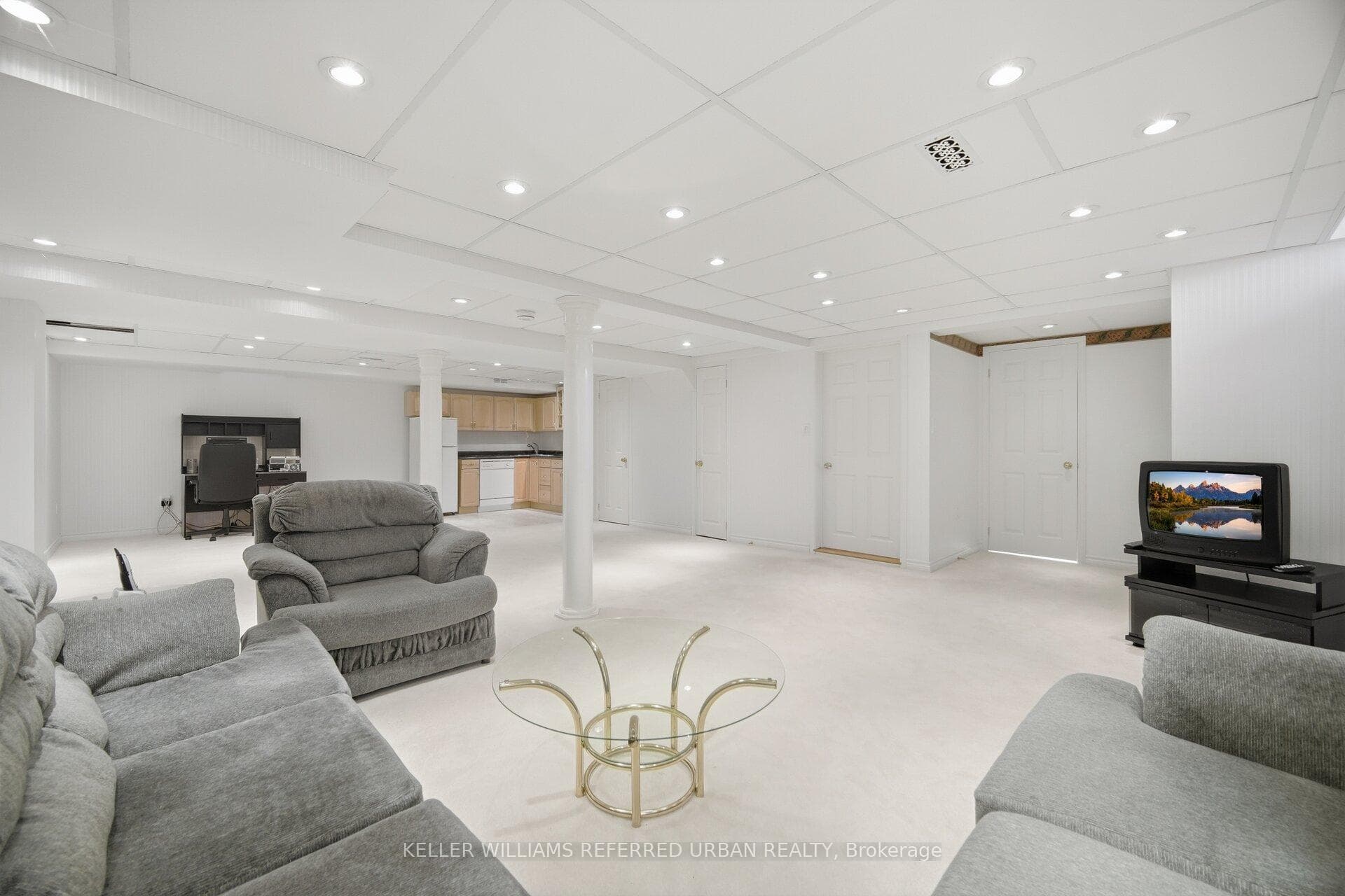 239 Drummond Drive photo 33