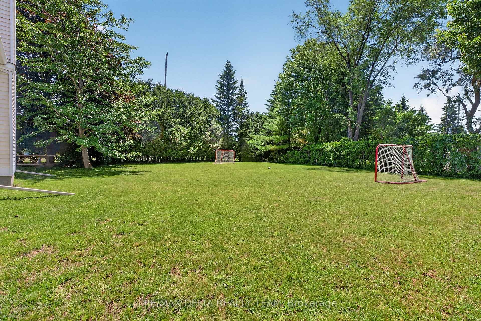664 Thicket Way photo 39
