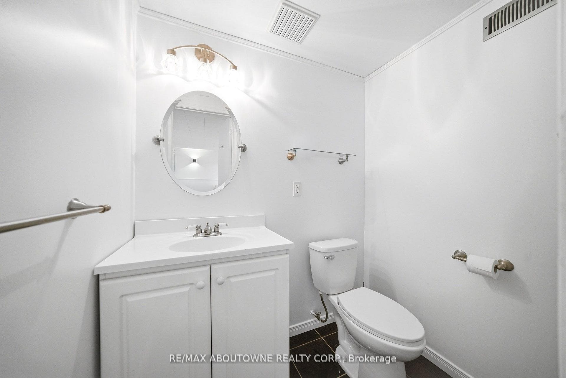 2306 Devon Road photo 28