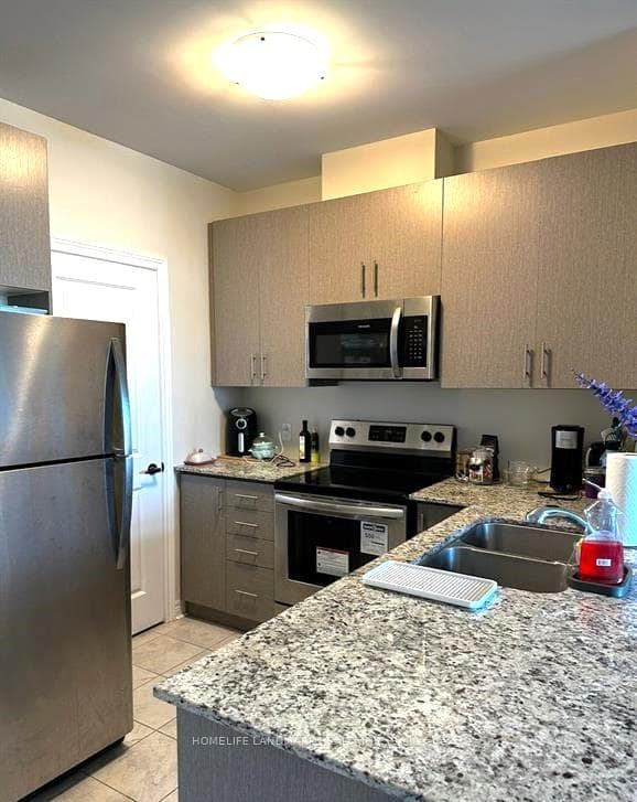39 New Delhi Drive Unit 821 photo 4