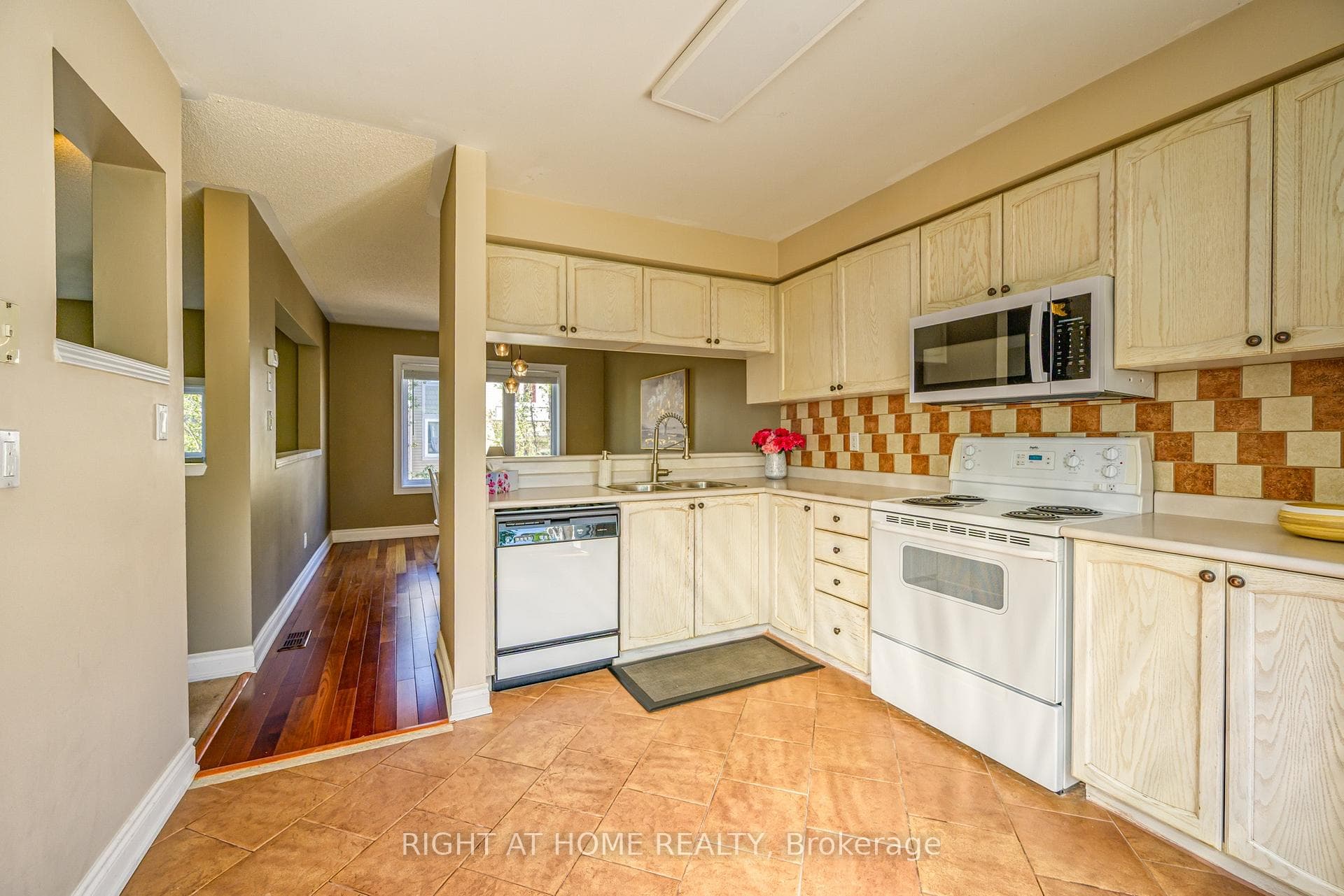 7101 Branigan Gate Unit 29 photo 11