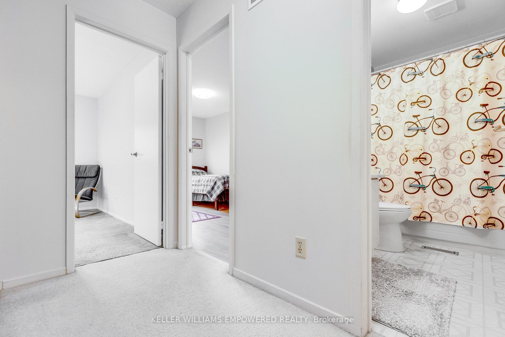 57 Mcmullen Crescent photo 12