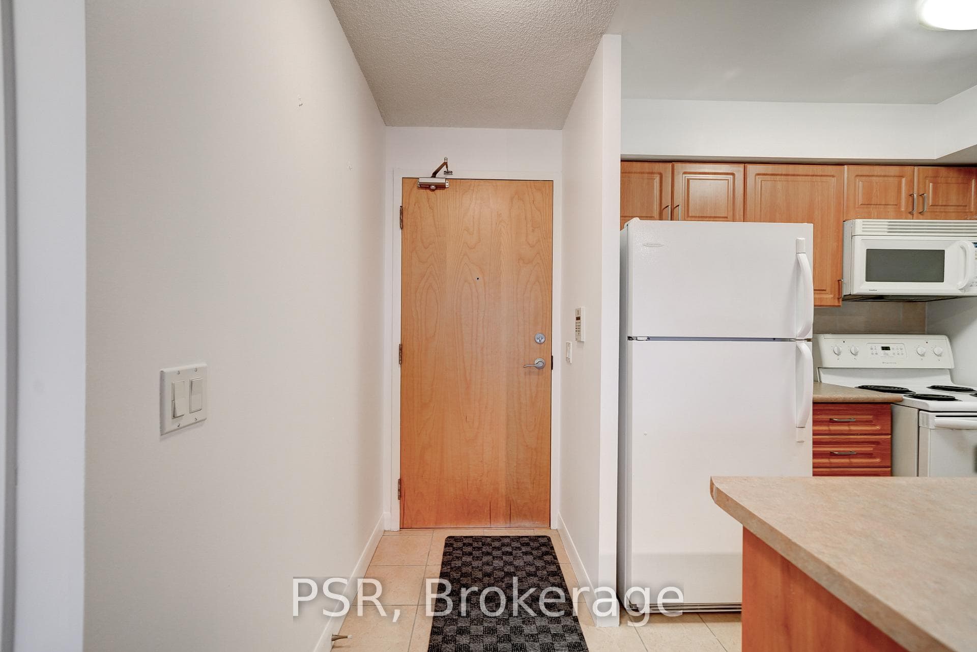 4978 Yonge Street Unit 906 photo 4