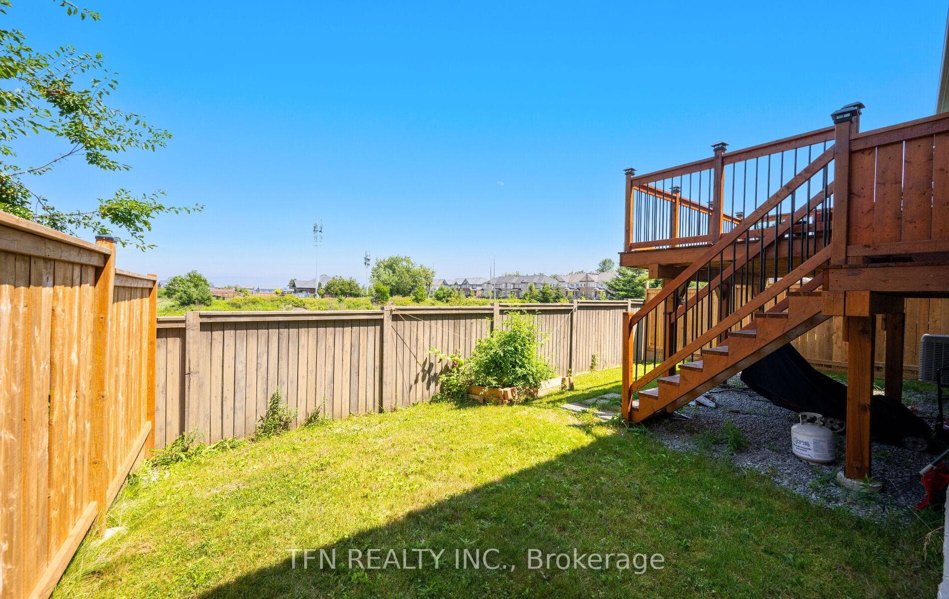 46 Lola Crescent photo 35