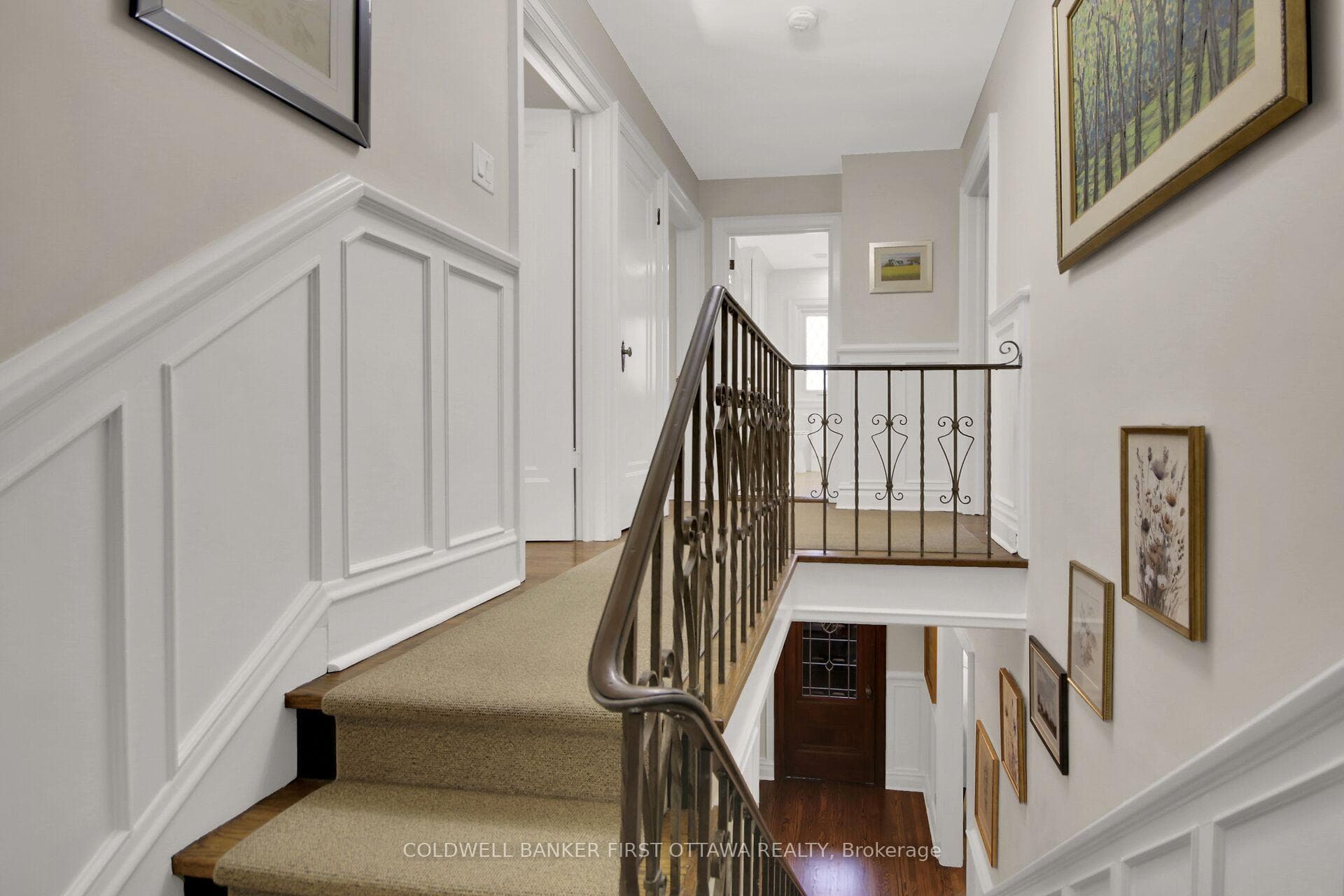 381 Huron Avenue photo 25