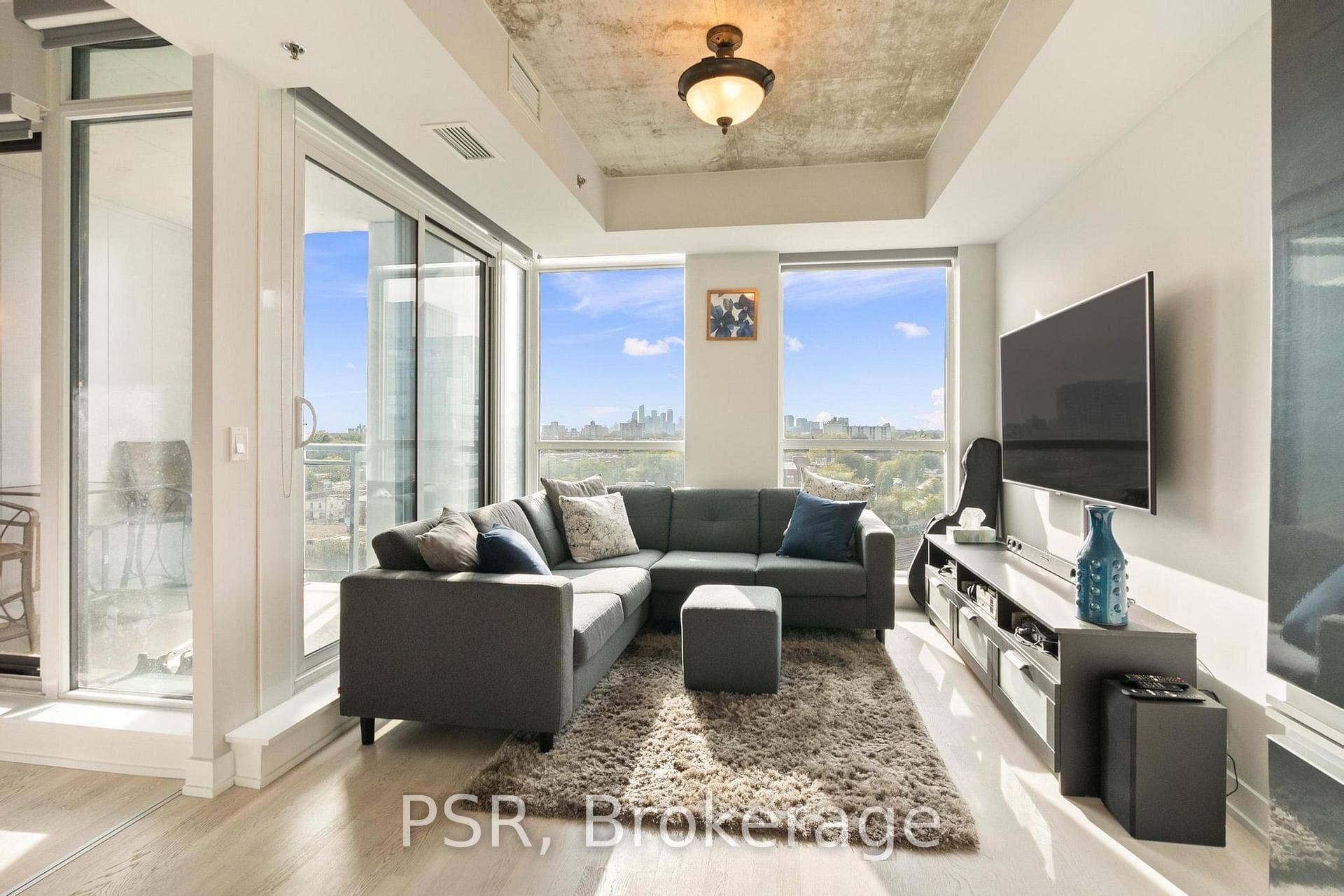 20 Minowan Miikan Lane Unit 1016 photo 7