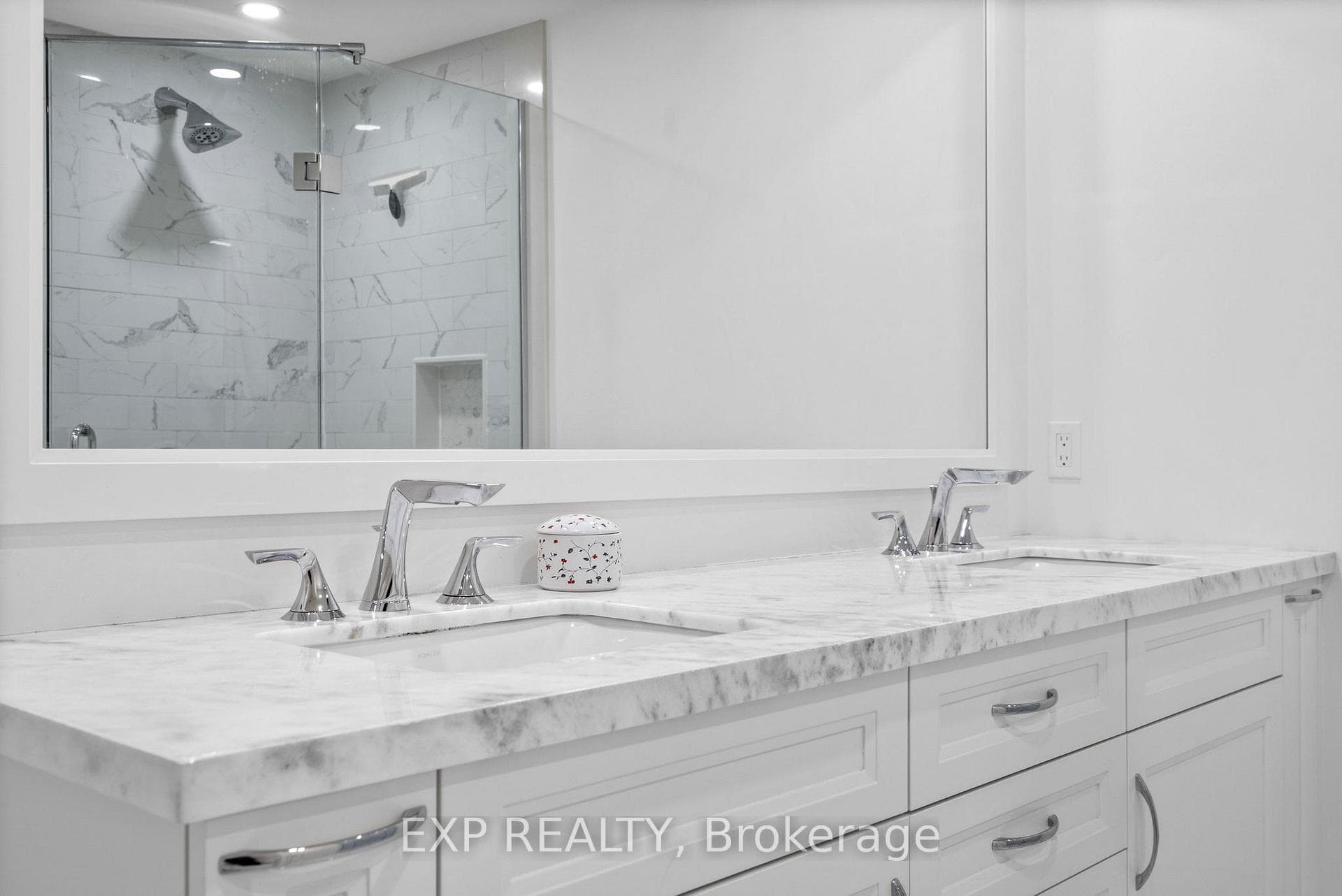 2555 Thomas Street Unit 70 photo 28