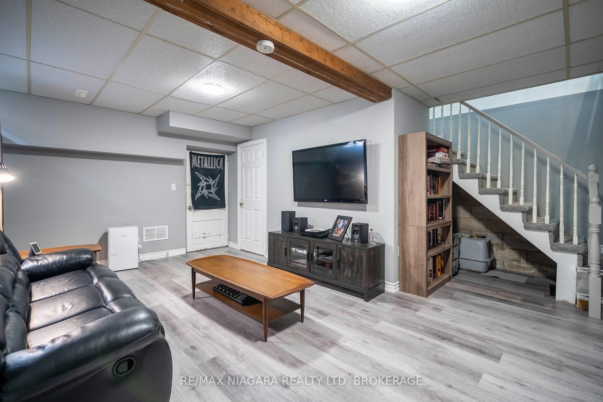33 Bloomfield Avenue photo 28