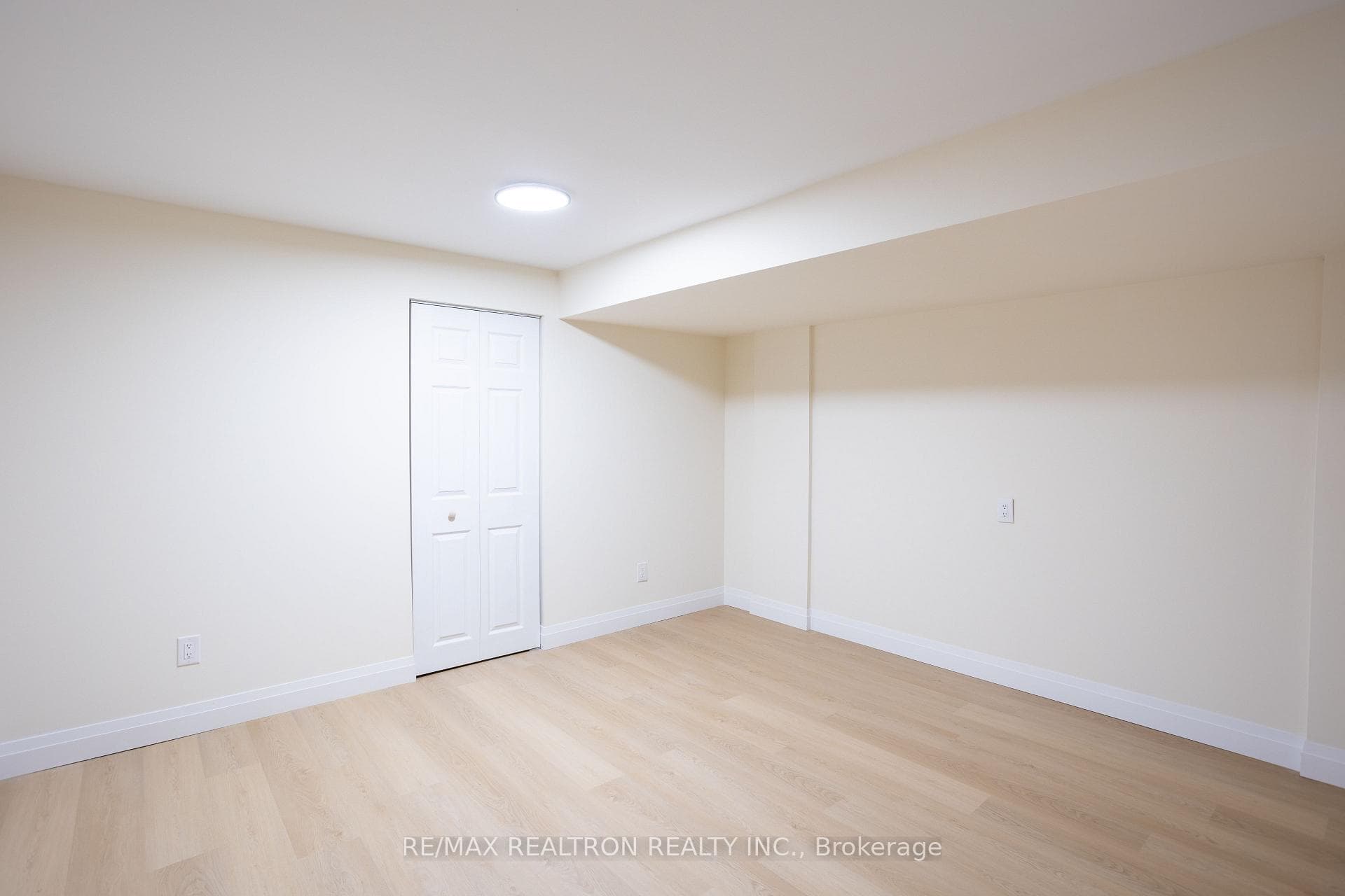 322 Shanty Bay Road Unit Bsmt photo 6