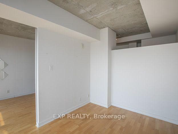 324 Laurier Avenue Unit 1401 photo 8