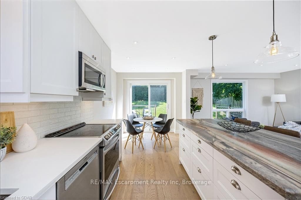 120 HOLLYBUSH DR N/A photo 23