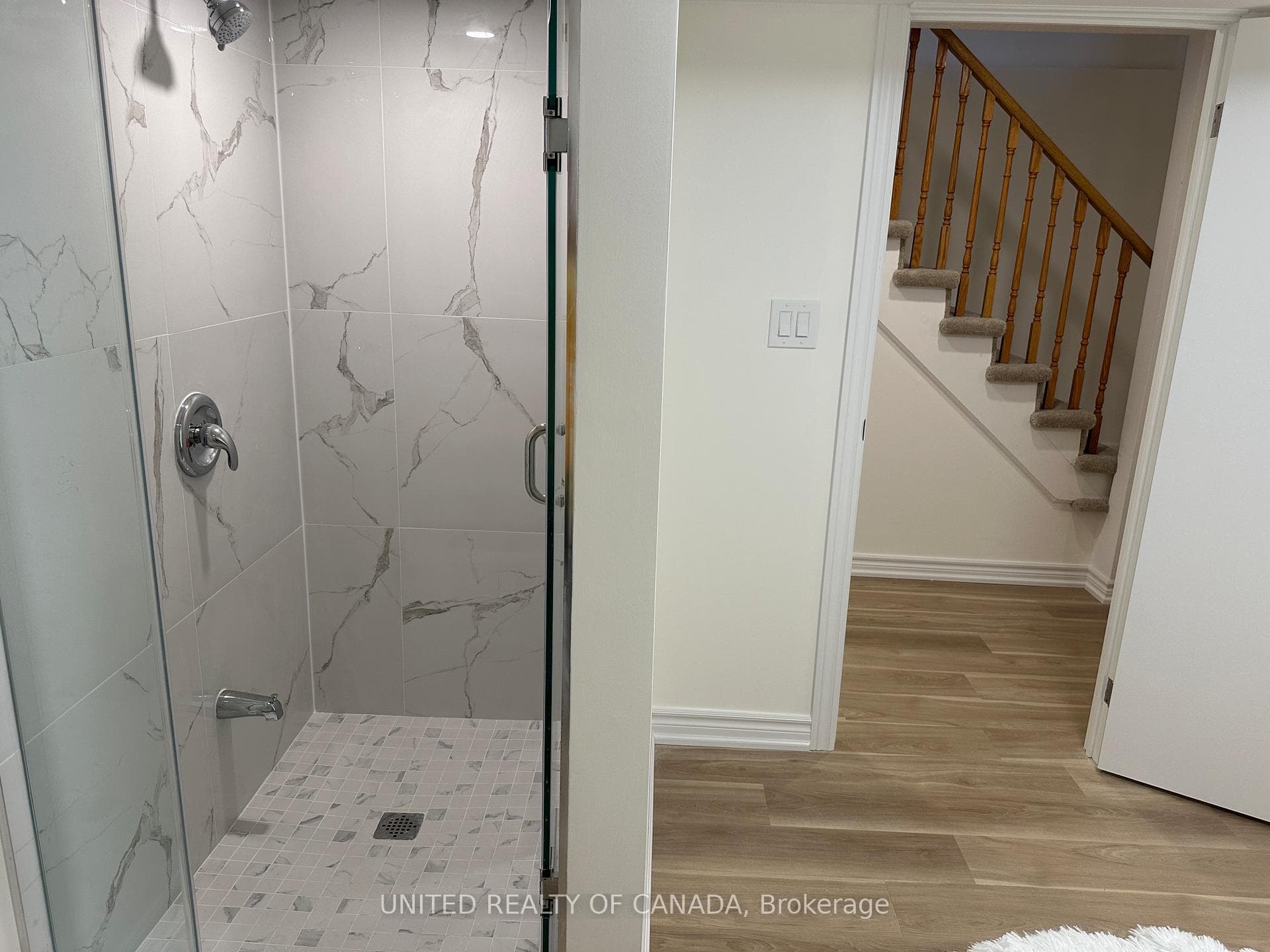 102 Baywood Court photo 36