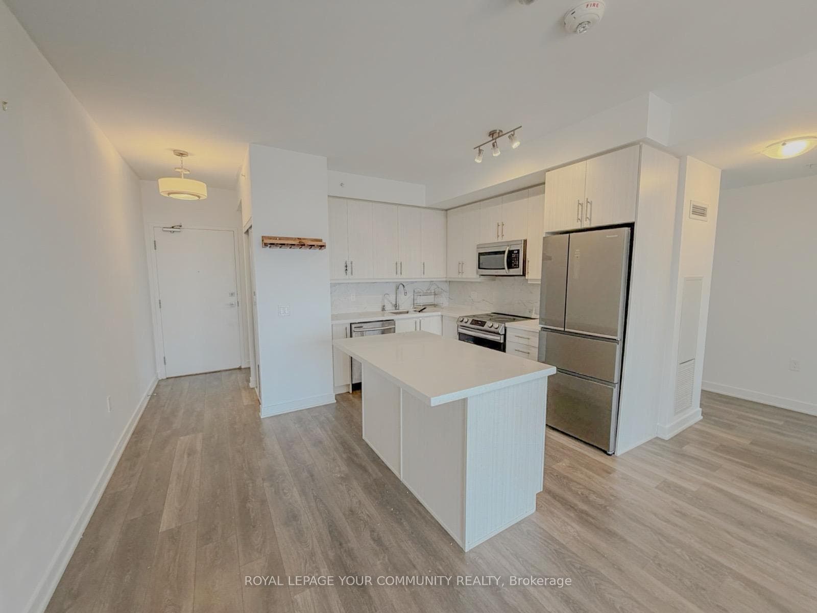 75 Oneida Crescent Unit 1704 photo 10