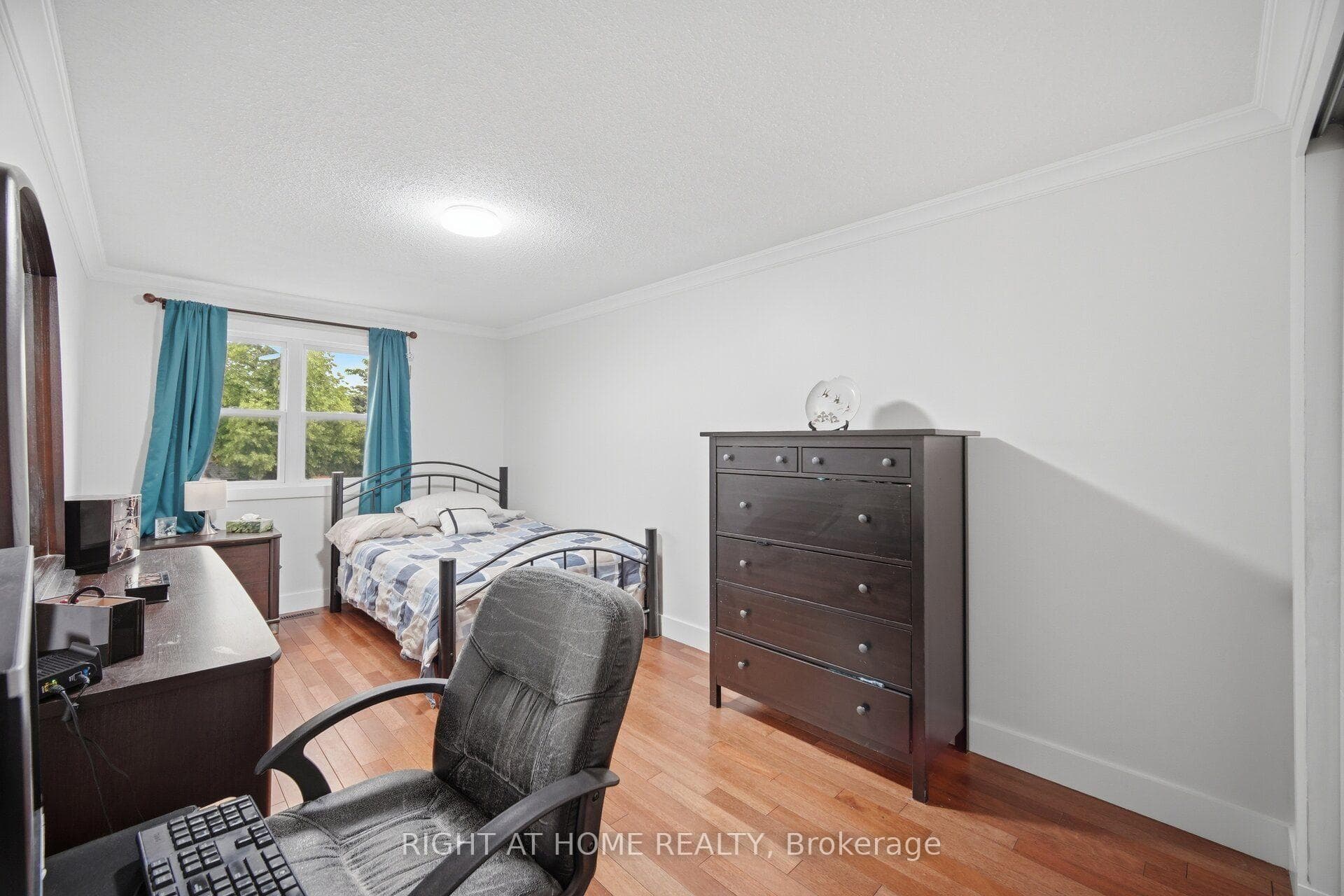 121 Bob O'link Avenue photo 19