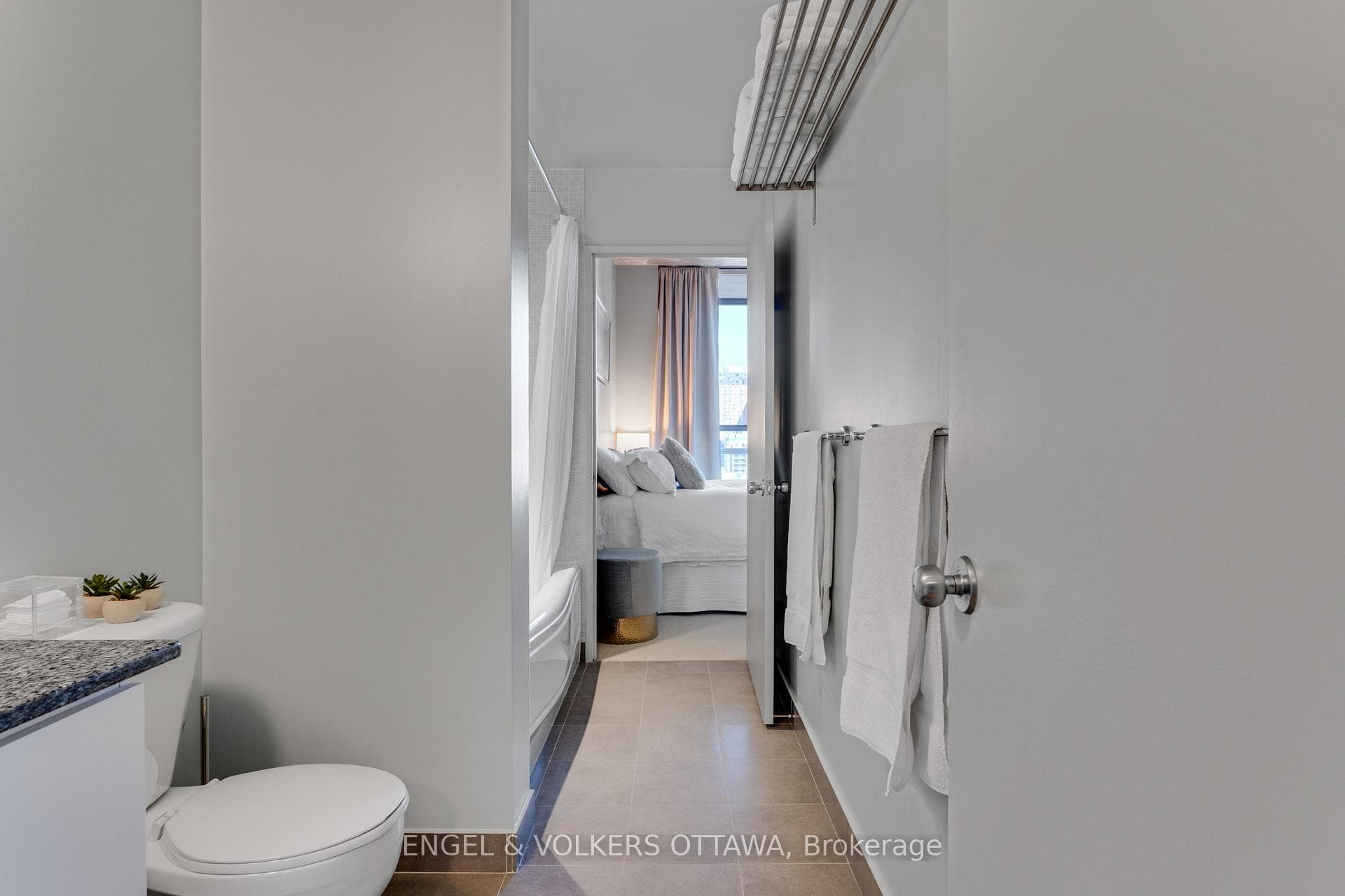 179 George Street Unit 903 photo 32