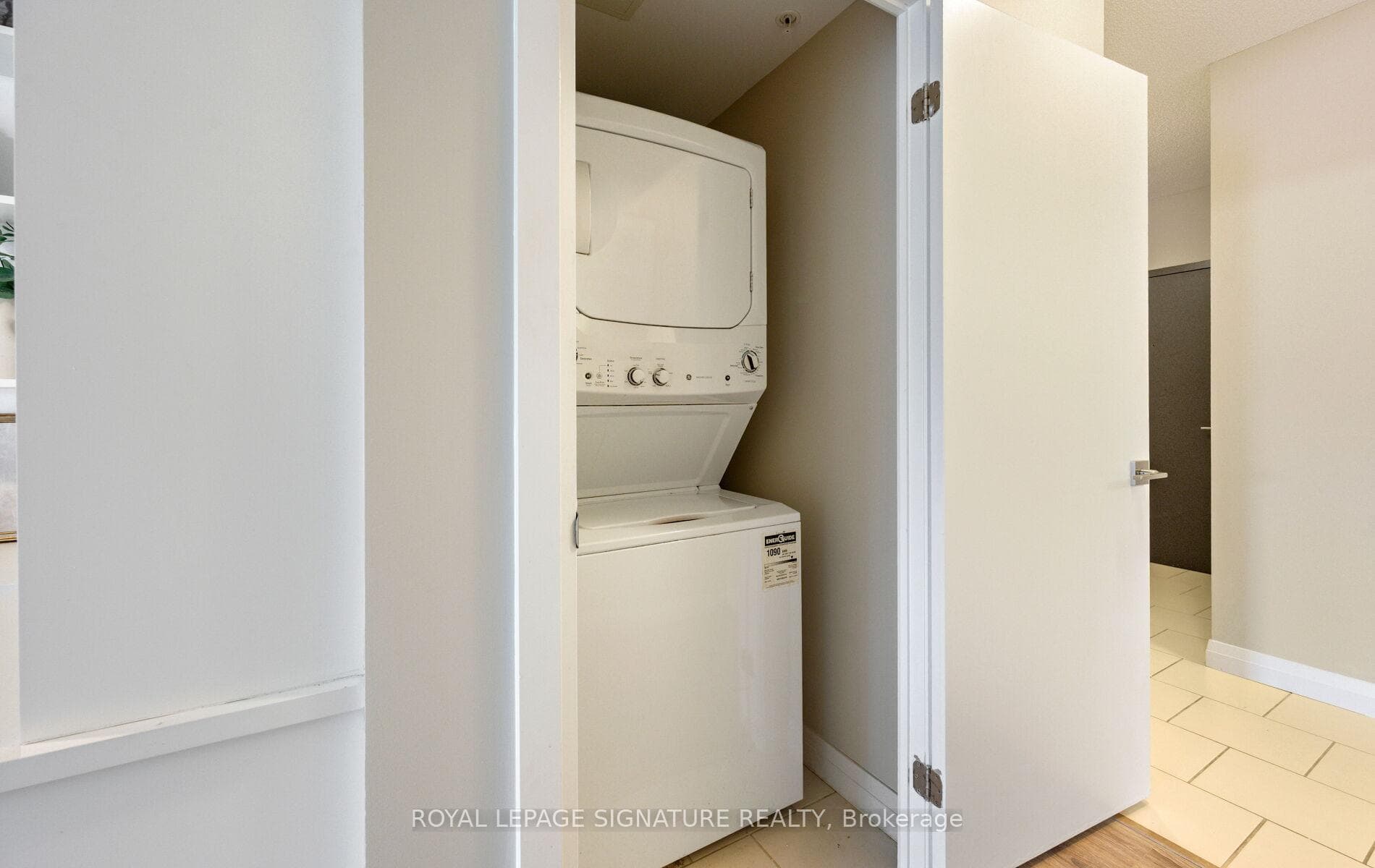 53 Arthur Street Unit 706 photo 28