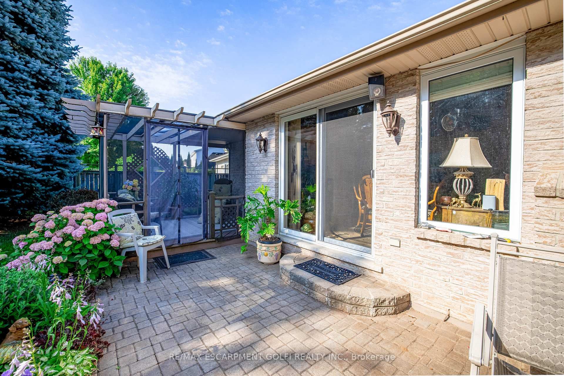 23 Oakridge Boulevard photo 31