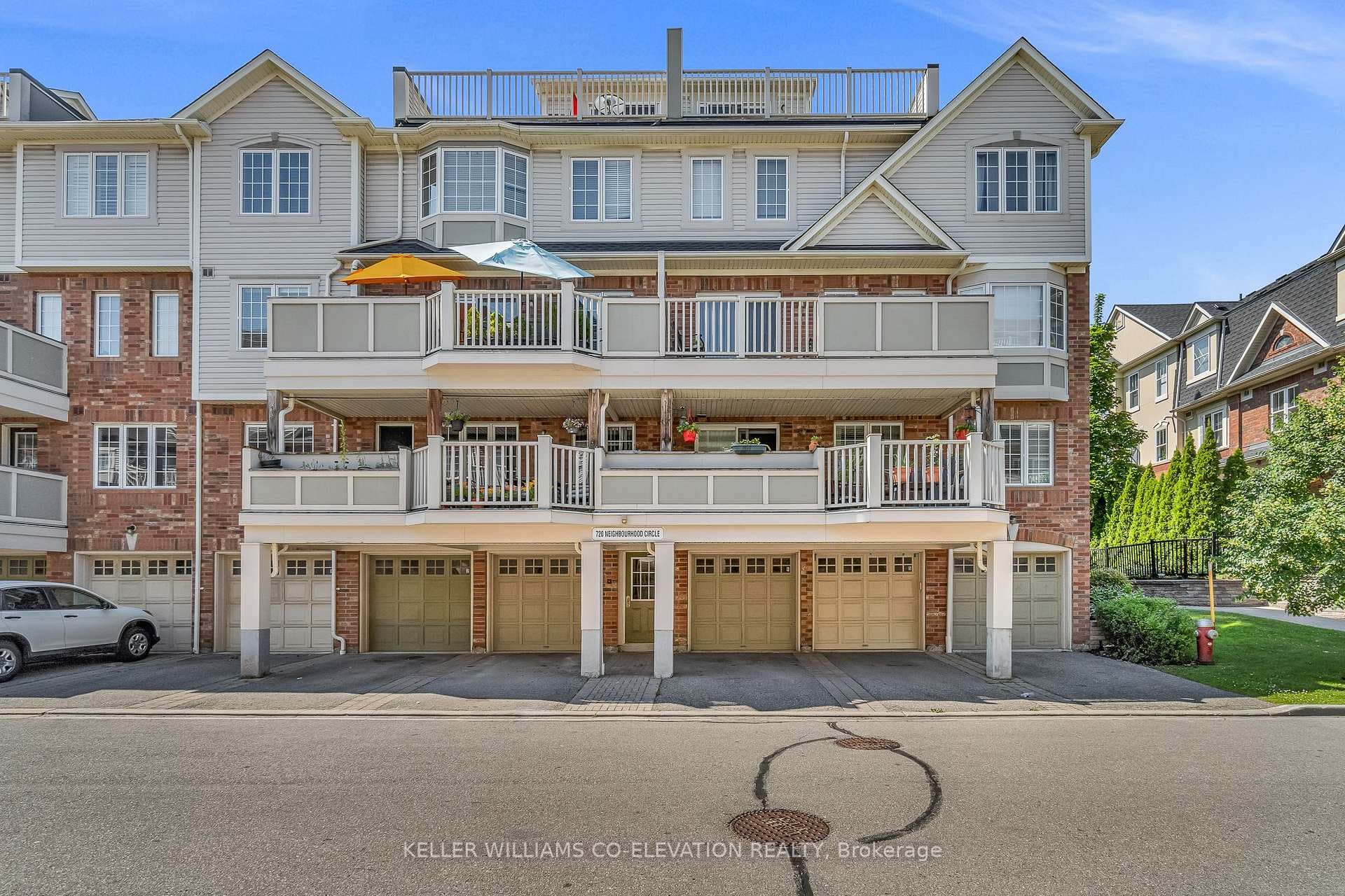 720 Neighbourhood Circle Unit 6 photo 28