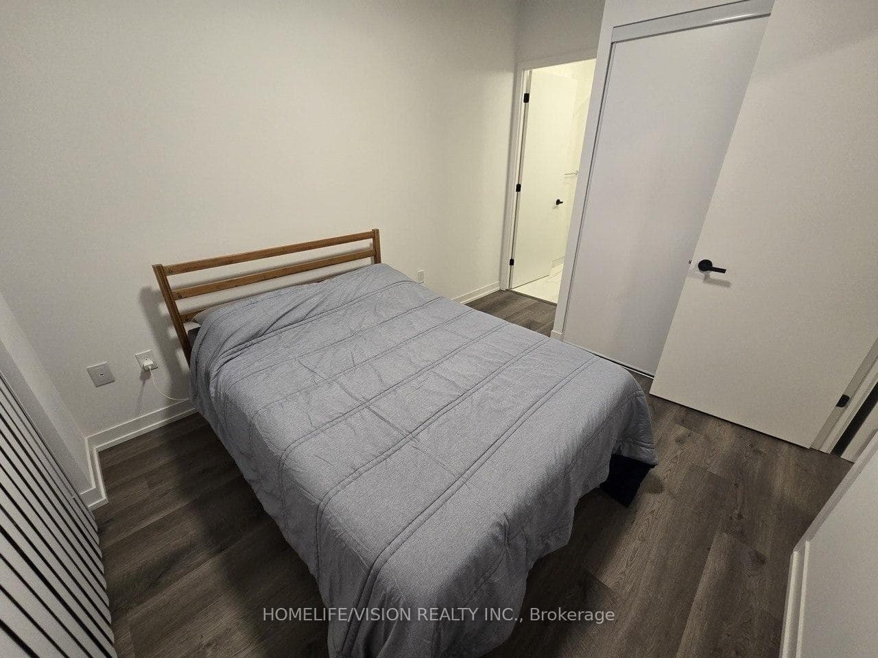 8 Interchange Way Unit 3207 photo 10