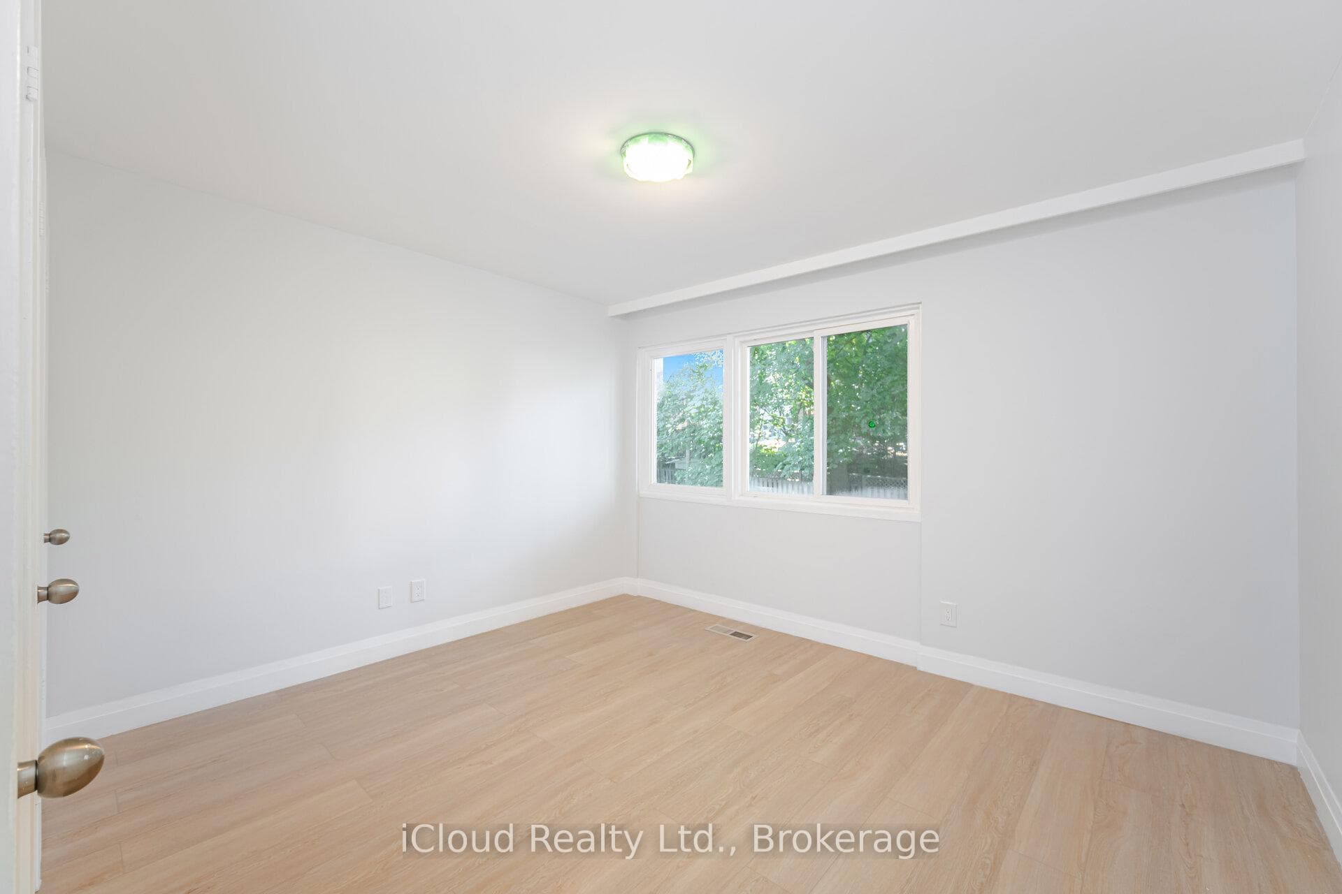 3360 The Credit Woodlands N/A Unit 18 photo 17