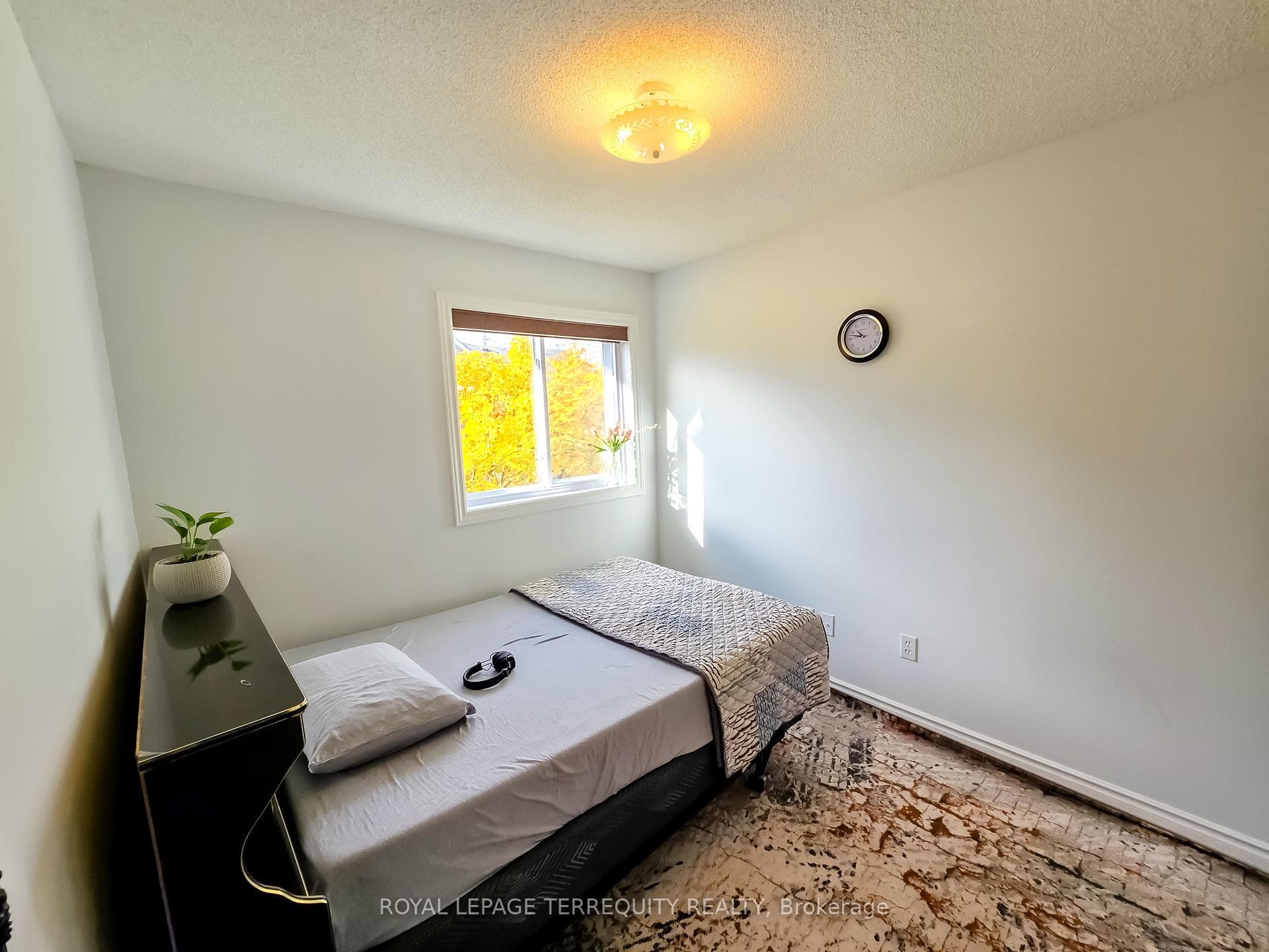 80 Acorn Place Unit 91 photo 5