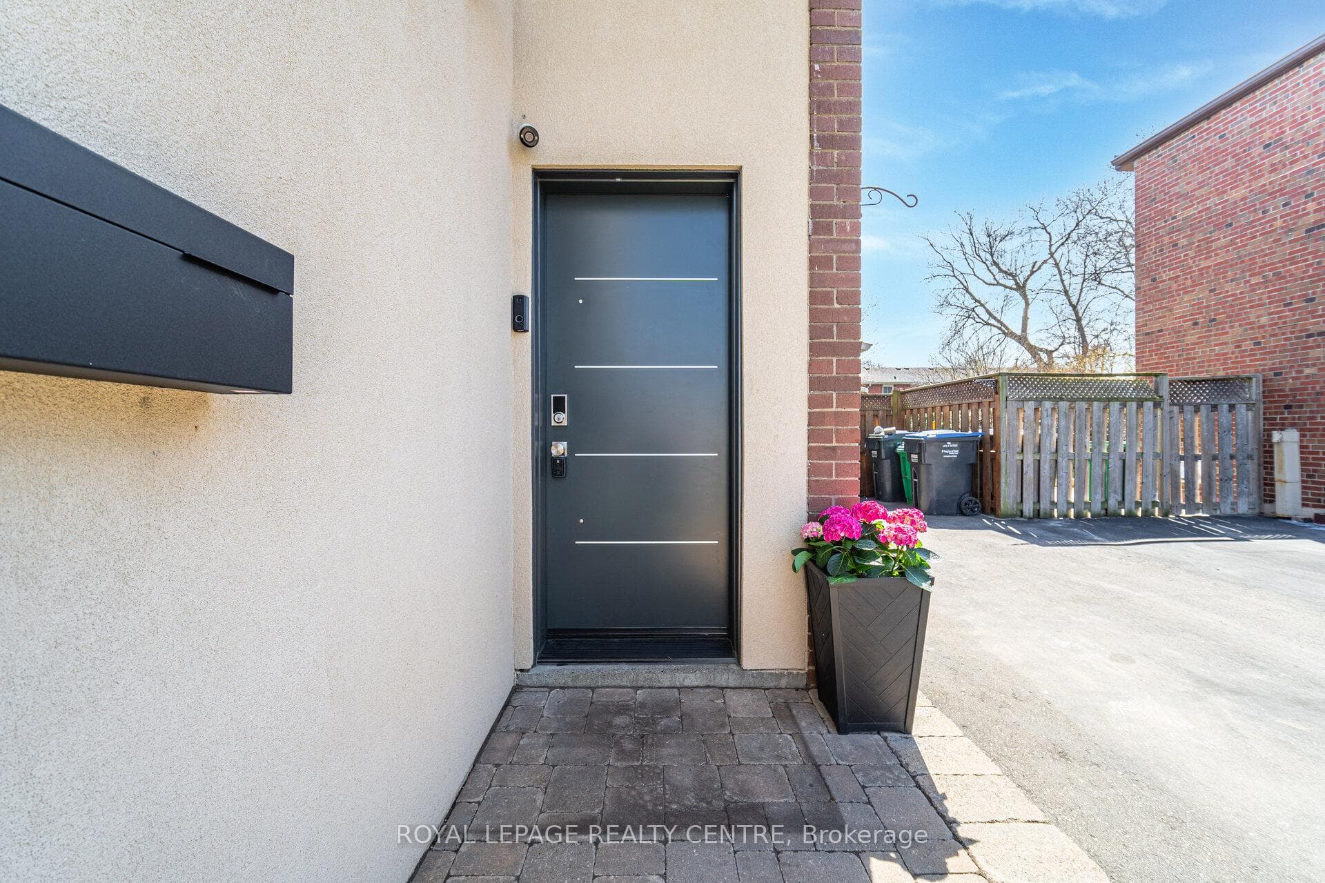 2418 Brookhurst Road photo 3