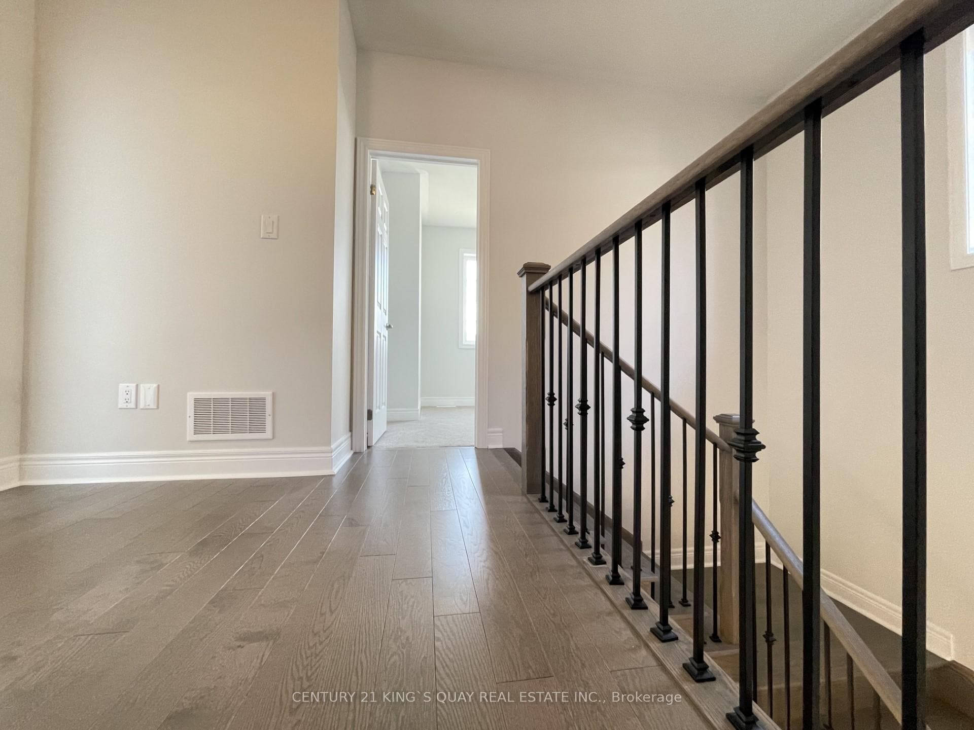 11 Jinnah Avenue photo 13