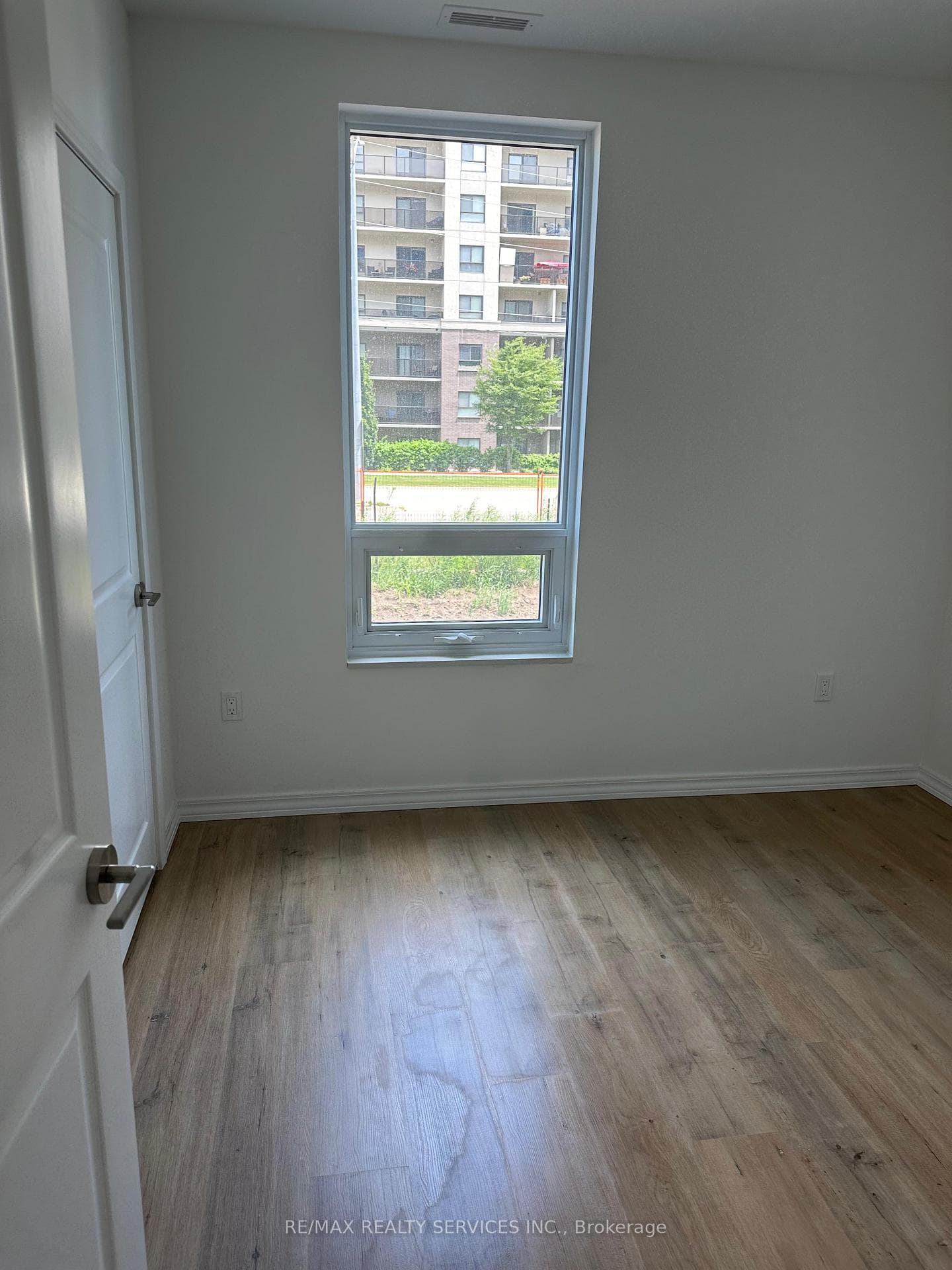 181 Elmira Road Unit 114 B photo 8