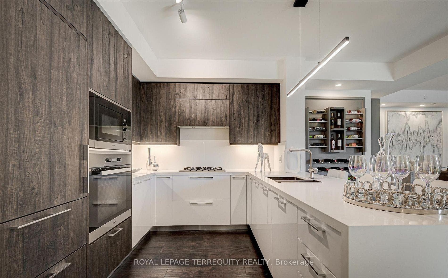 3 Southvale Drive Unit 401 photo 11