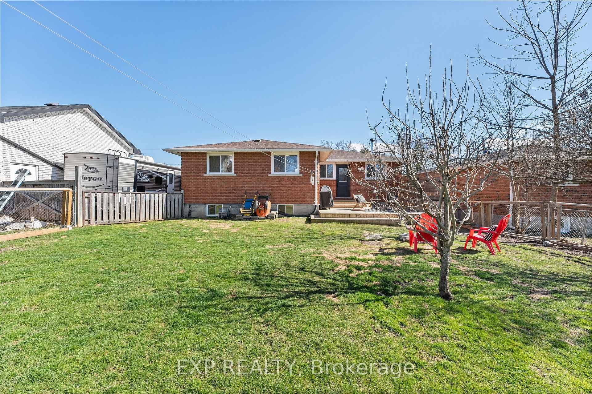 174 Frederick Street photo 35