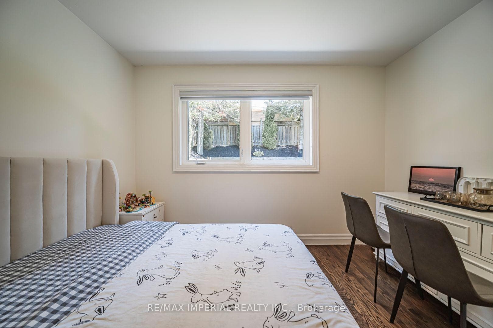 4 Quincy Crescent photo 35