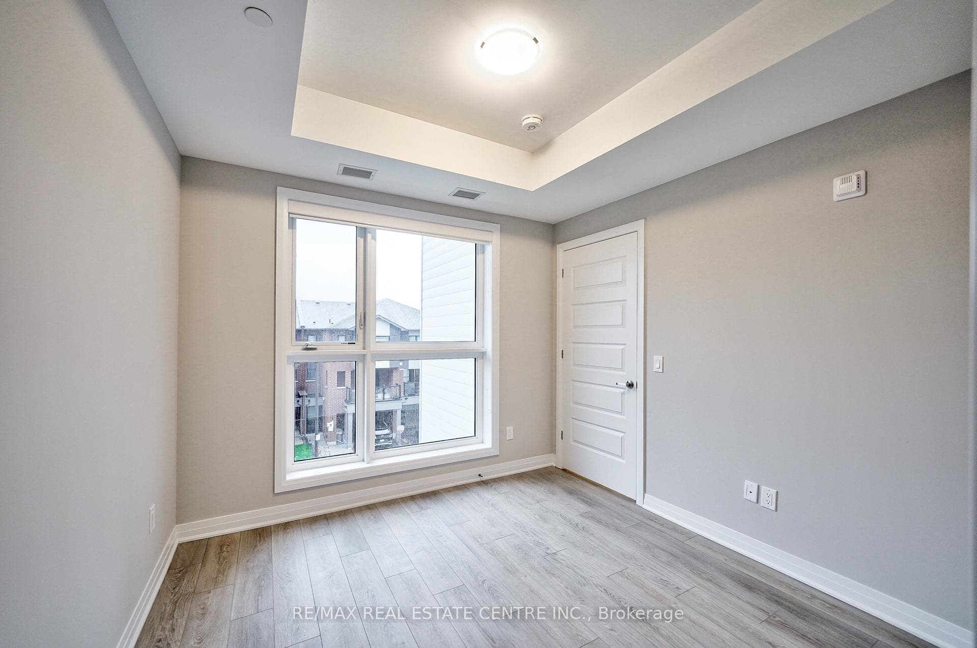480 Gordon Krantz Avenue Unit 302 photo 26