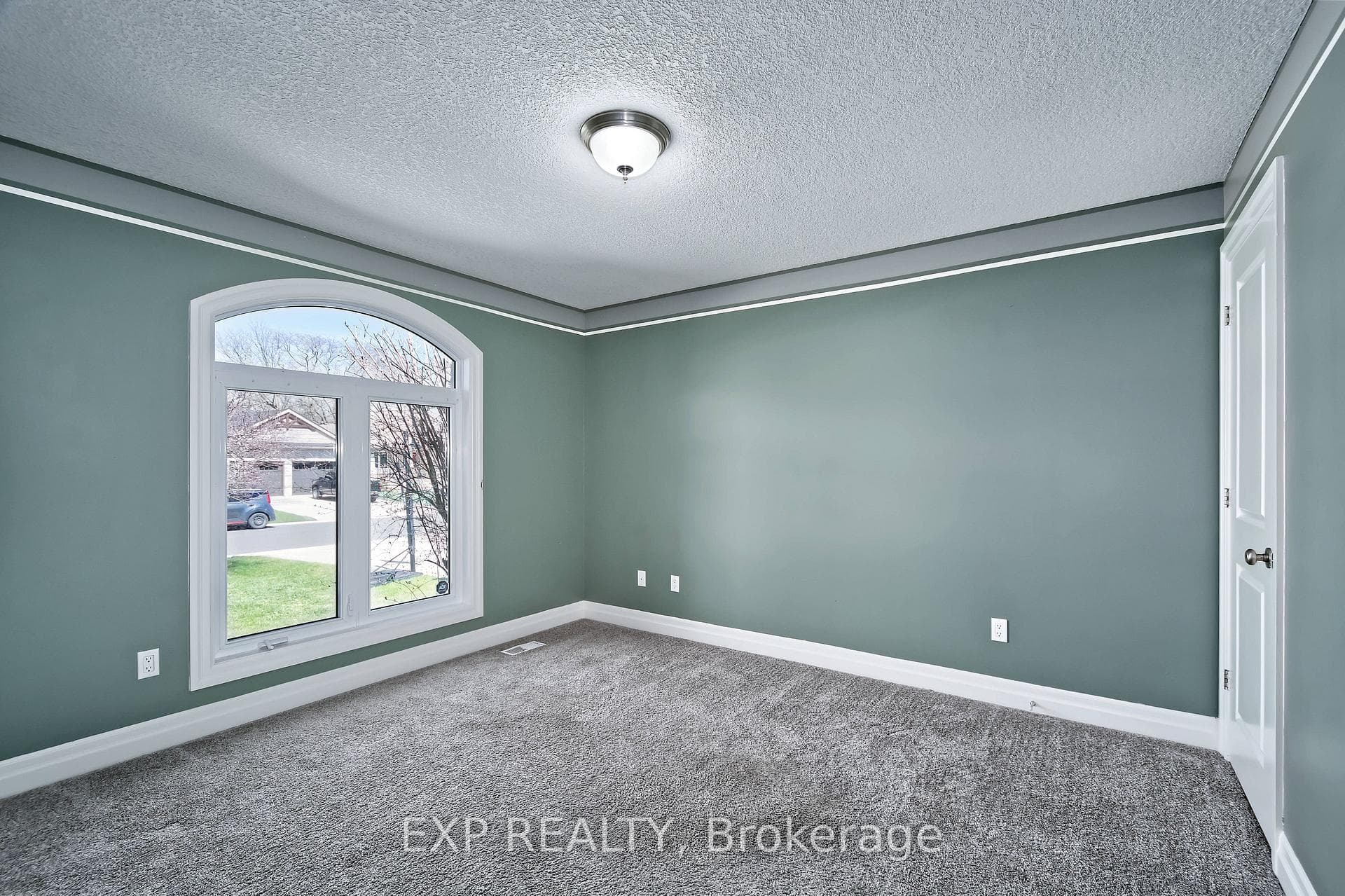 54 Treadwell Street photo 27