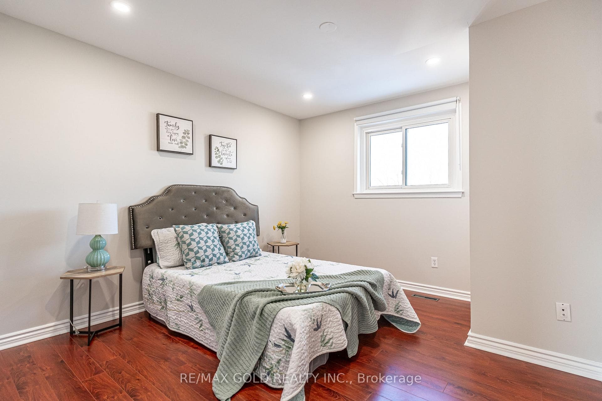 9 Dalton Place photo 18