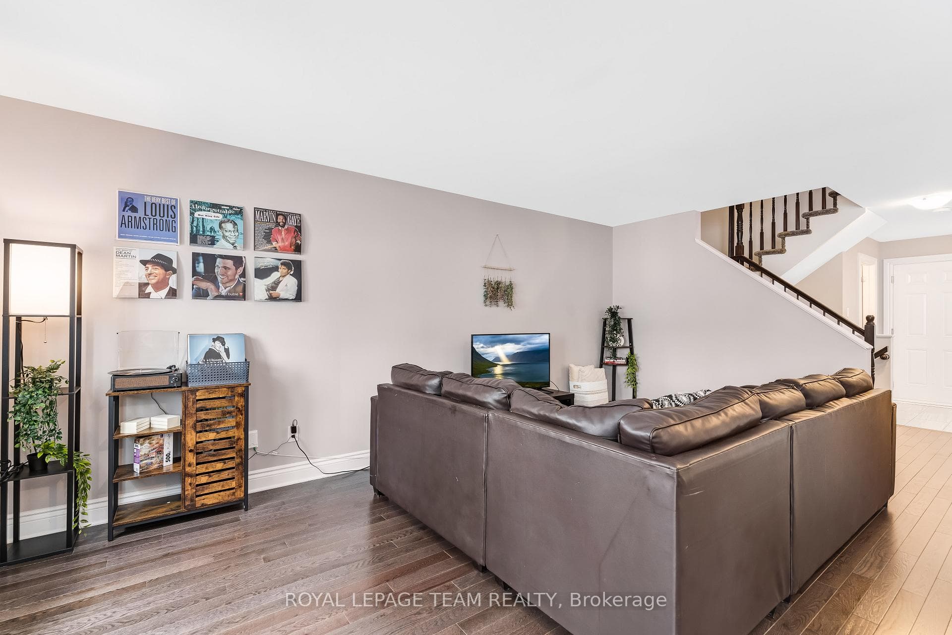 225 Dion Avenue photo 14