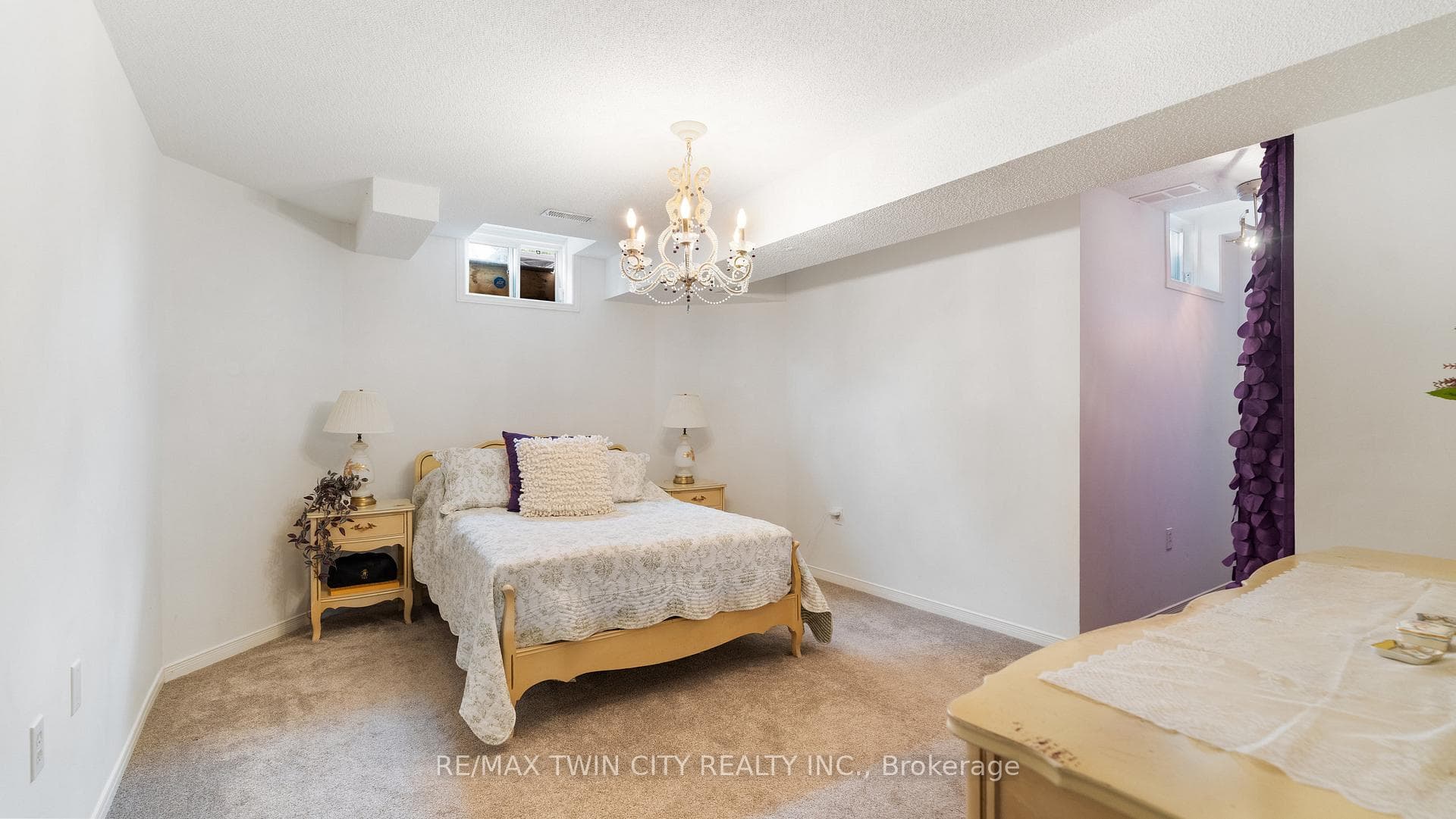 137 Thoroughbred Boulevard photo 28