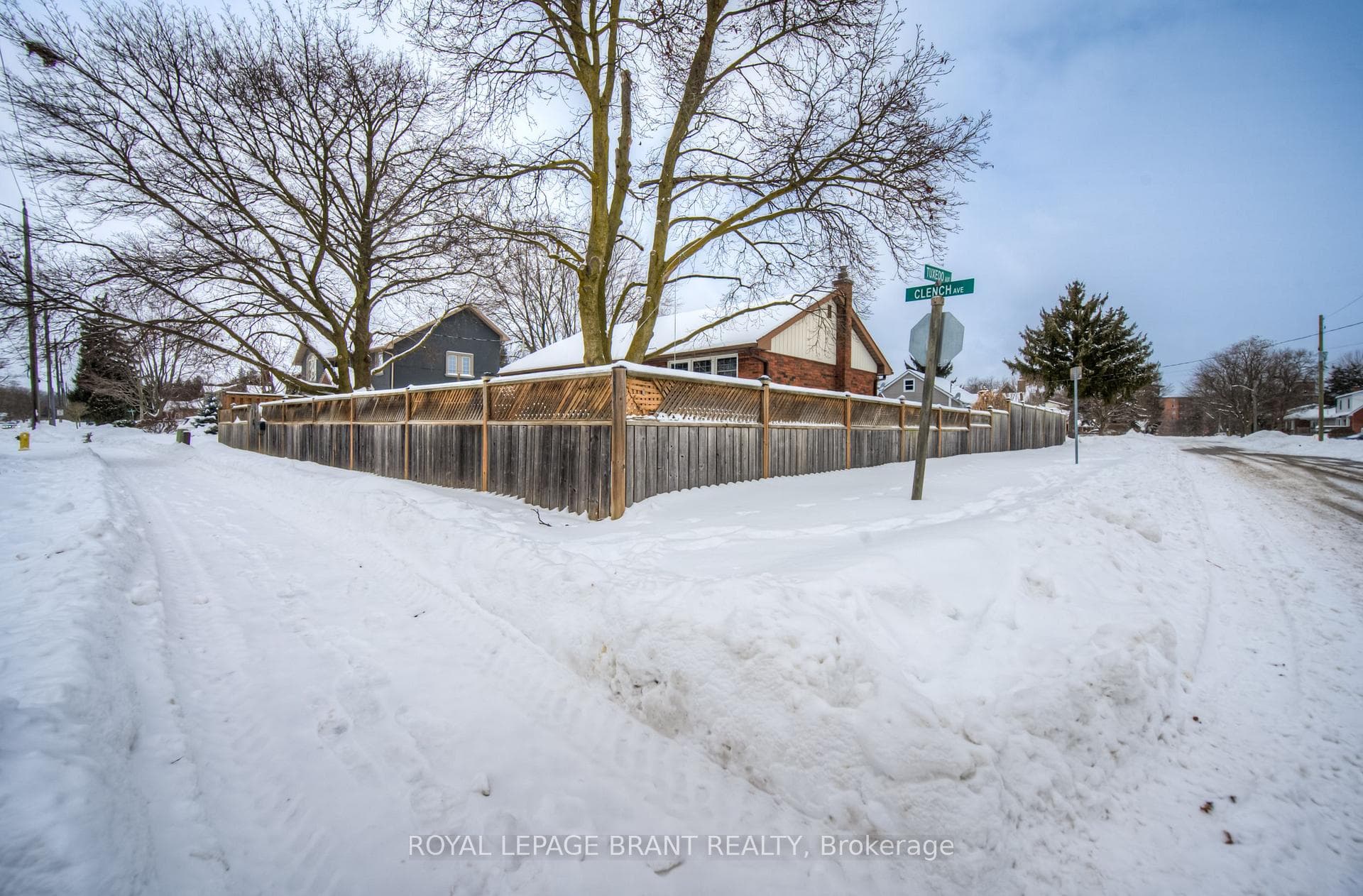 61 Clench Avenue photo 3
