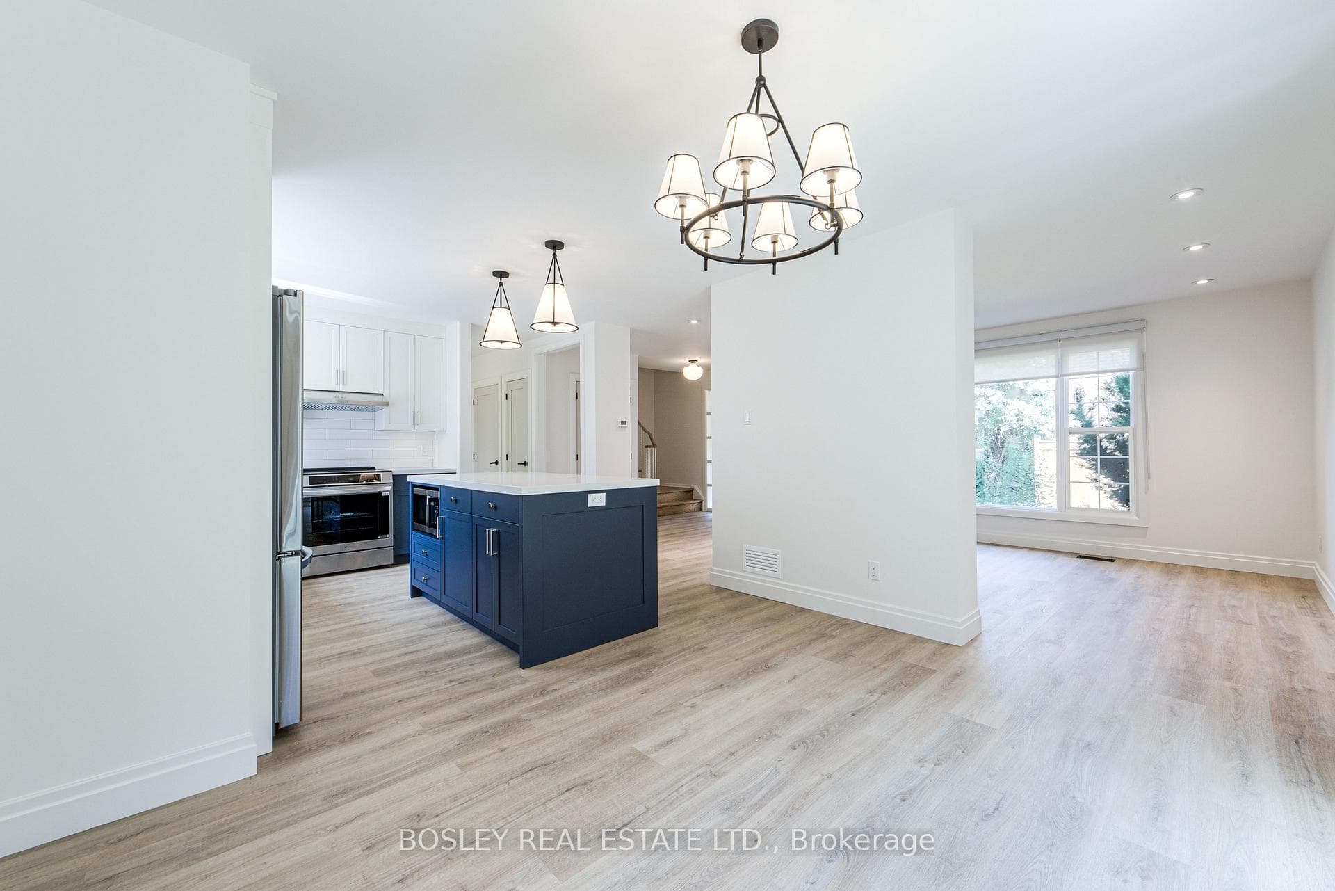 33 Forestbrook Crescent photo 15