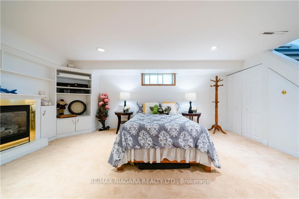 79 Droxford Avenue photo 26