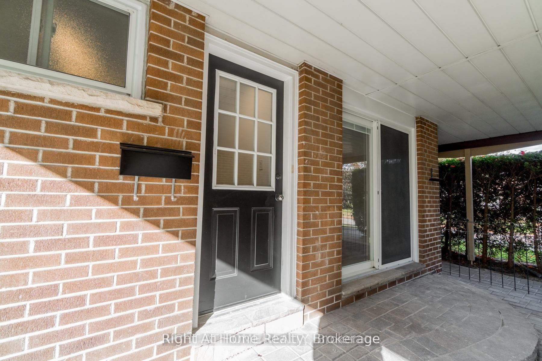 899 Florell Drive photo 3