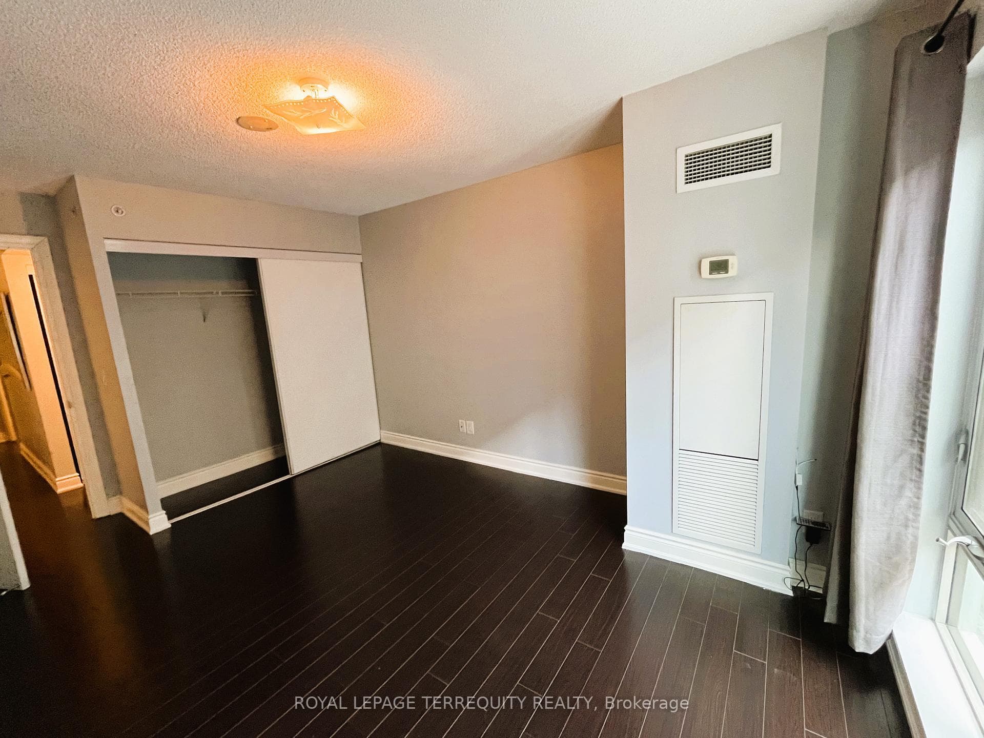 555 Wilson Avenue Unit E318 photo 12