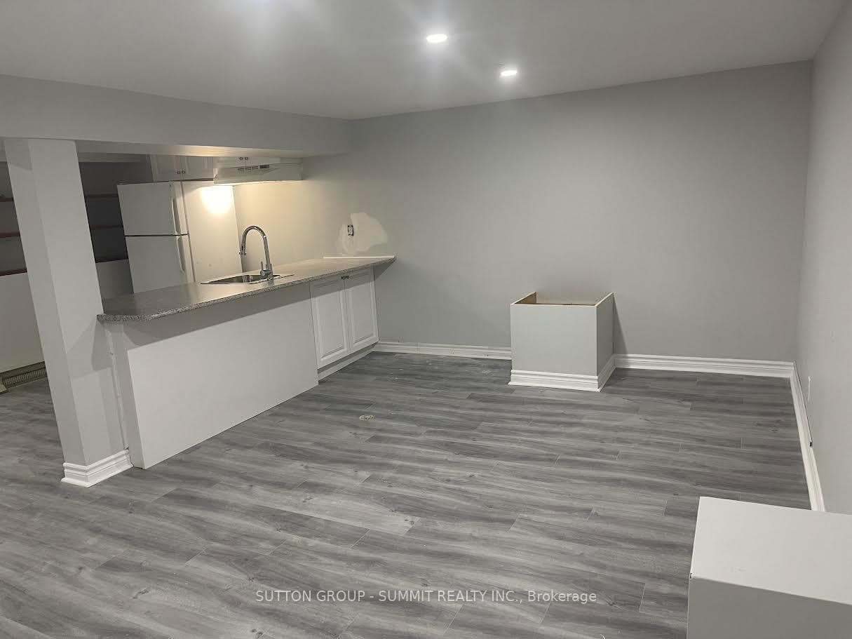 2257 Hanbury Court photo 3