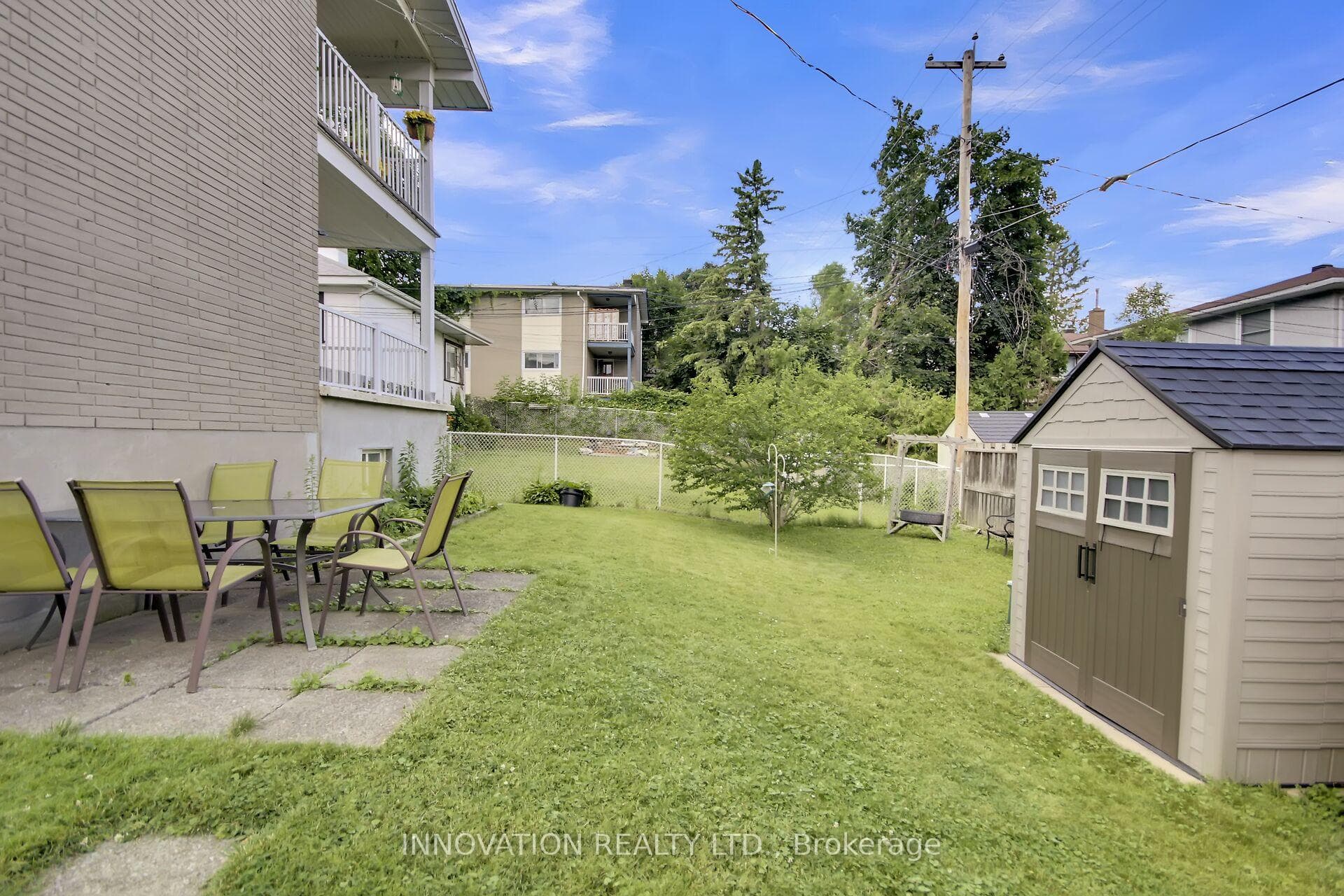 859 Tavistock Road photo 33