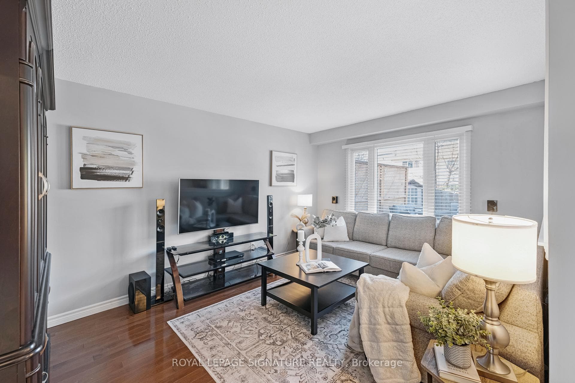 6282 Lavery Court photo 10
