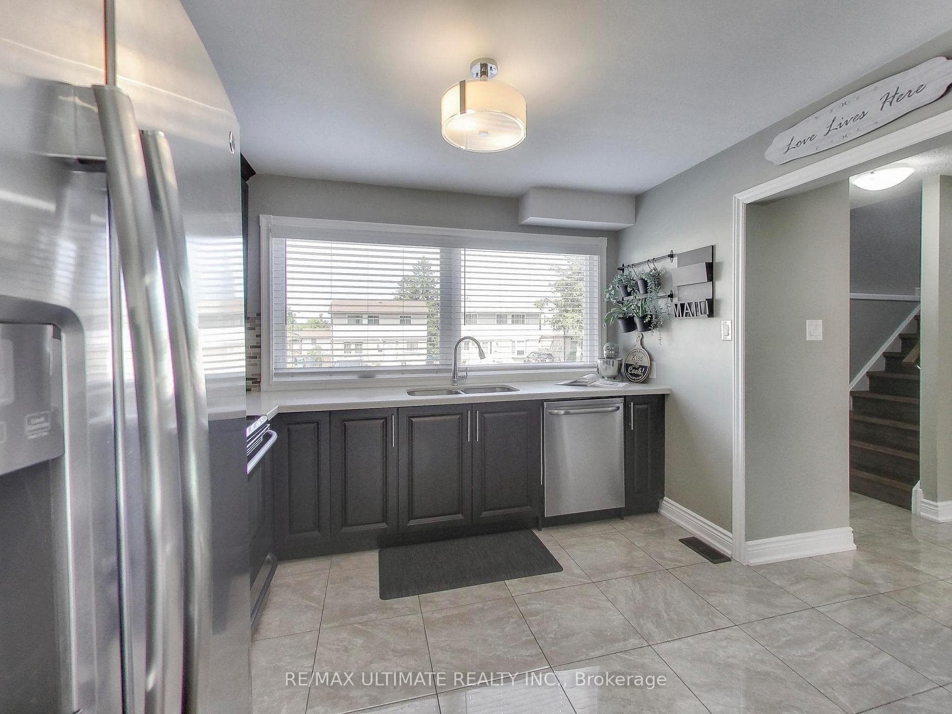 24 Hercules Court photo 13